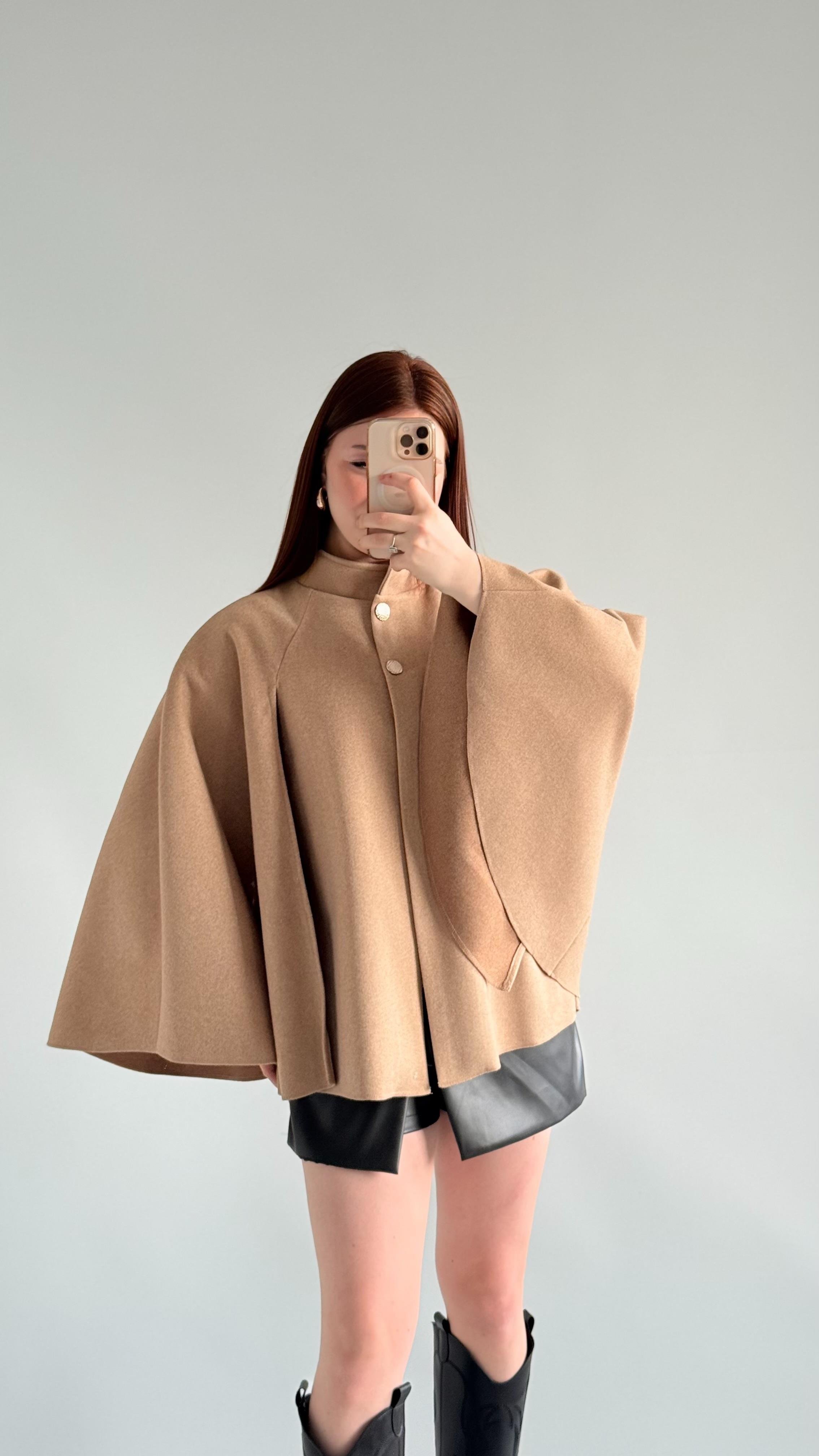 Zara Kaşe Panço Düğmeli Bej