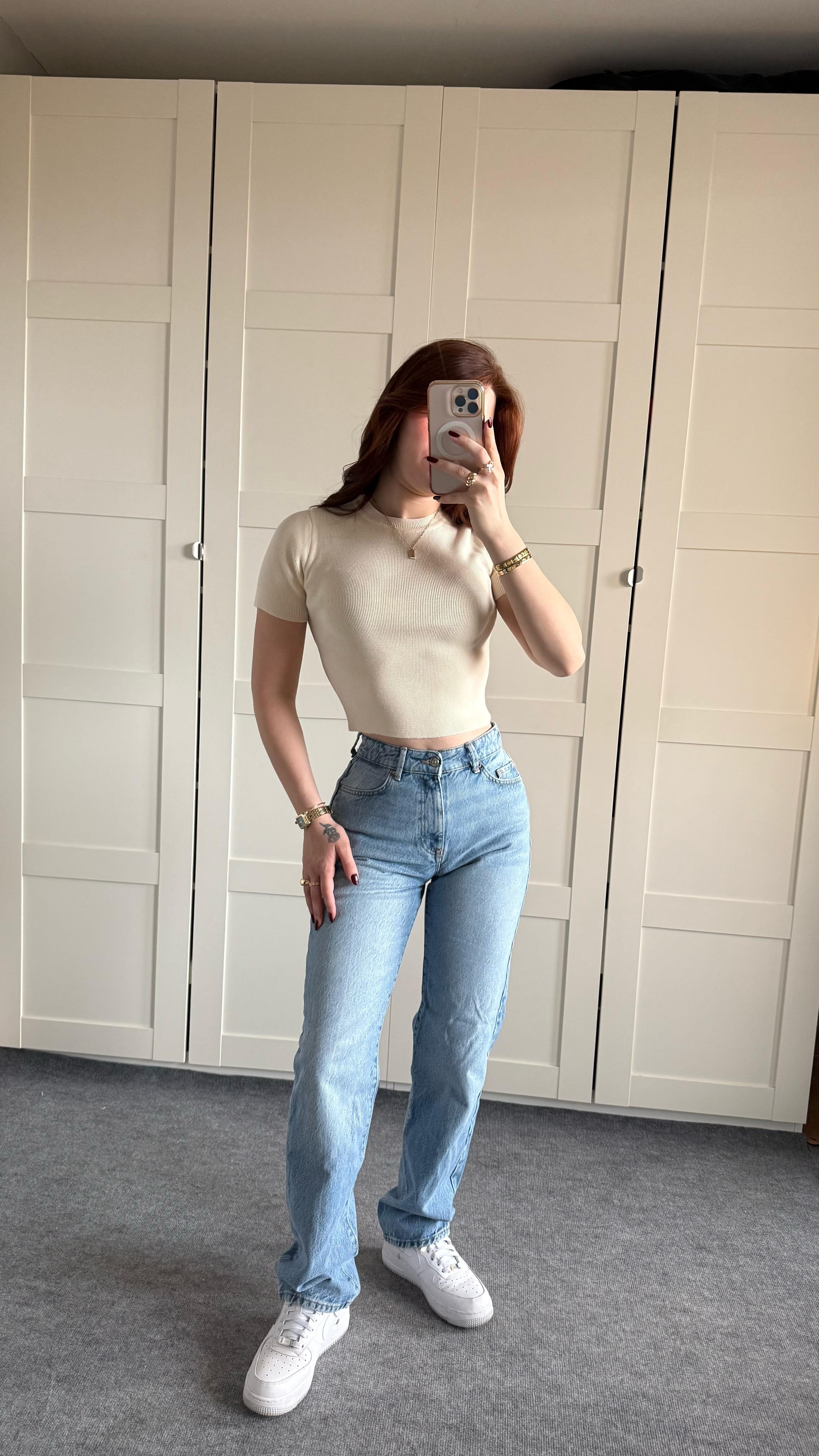 Zara Straight Fit Açık Mavi Taşlanmış Jean