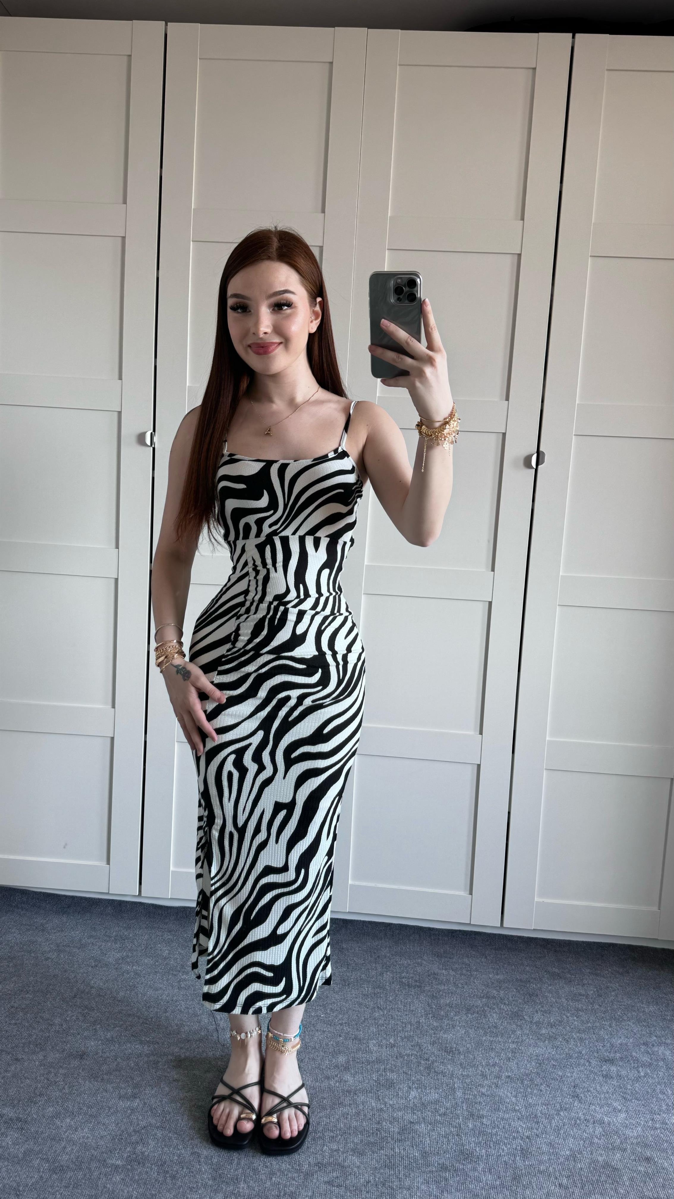 Zebra Askılı Yırtmaçlı Elbise