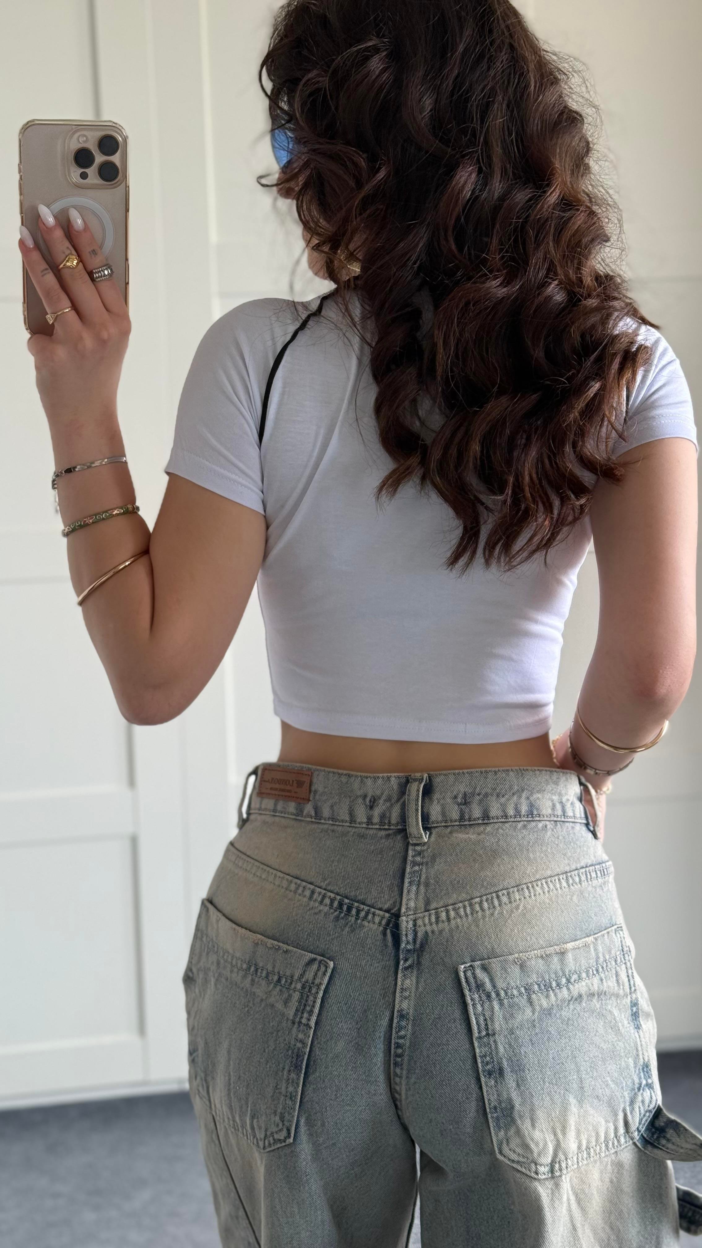 Zero V Yaka Crop Beyaz
