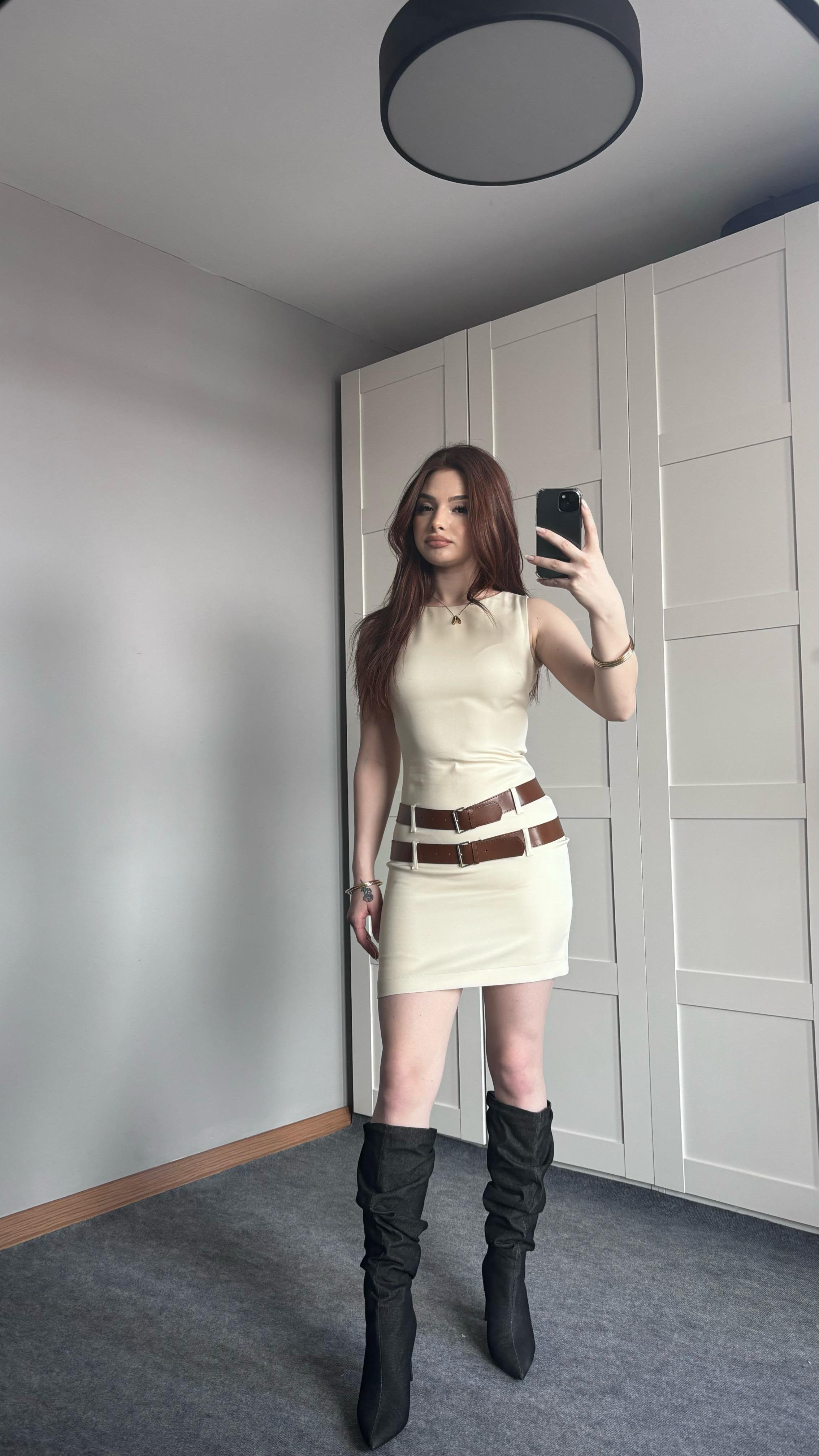 Zr Model Kemerli Elbise Bej