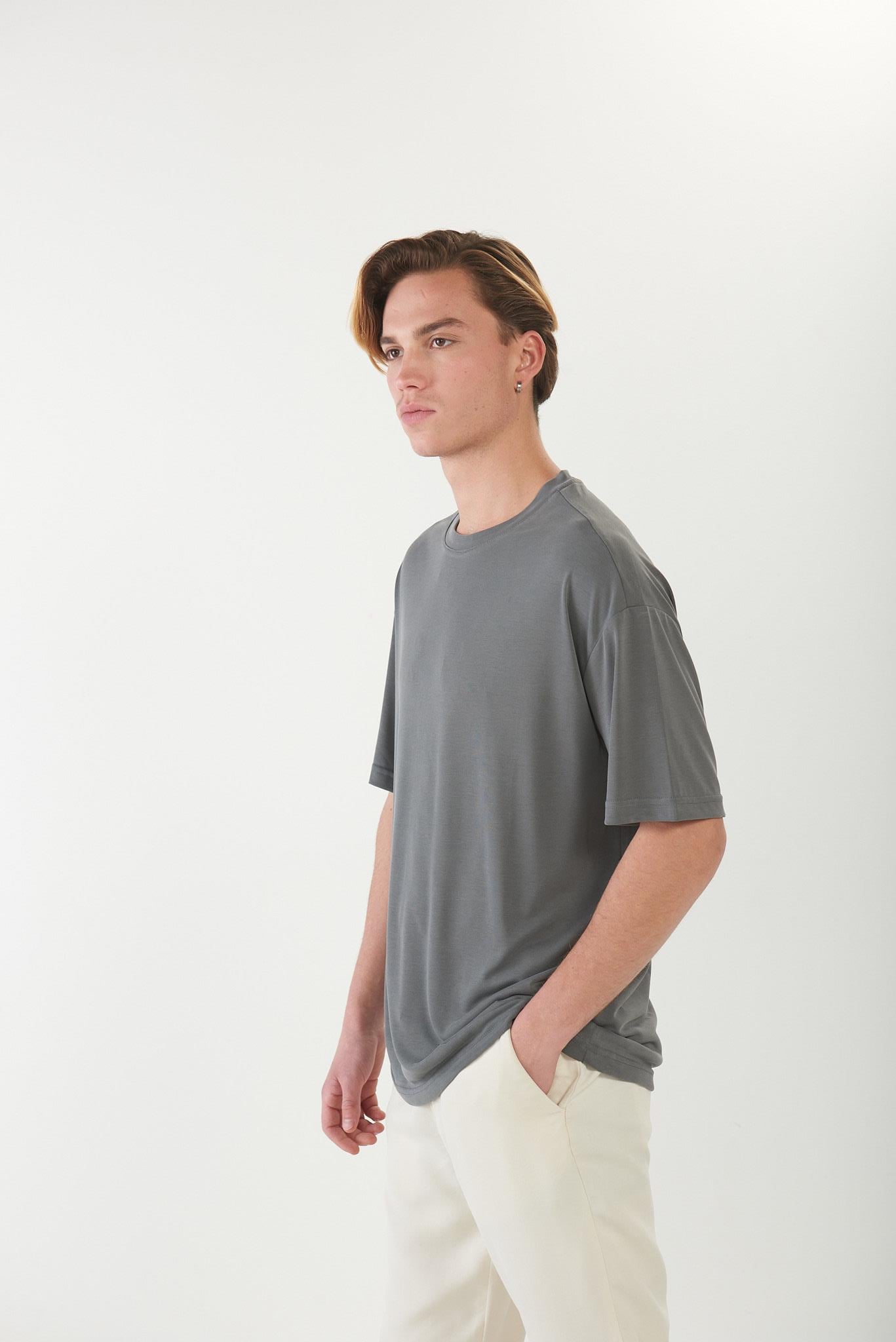Bisiklet Yaka Düz Basic T-Shirt