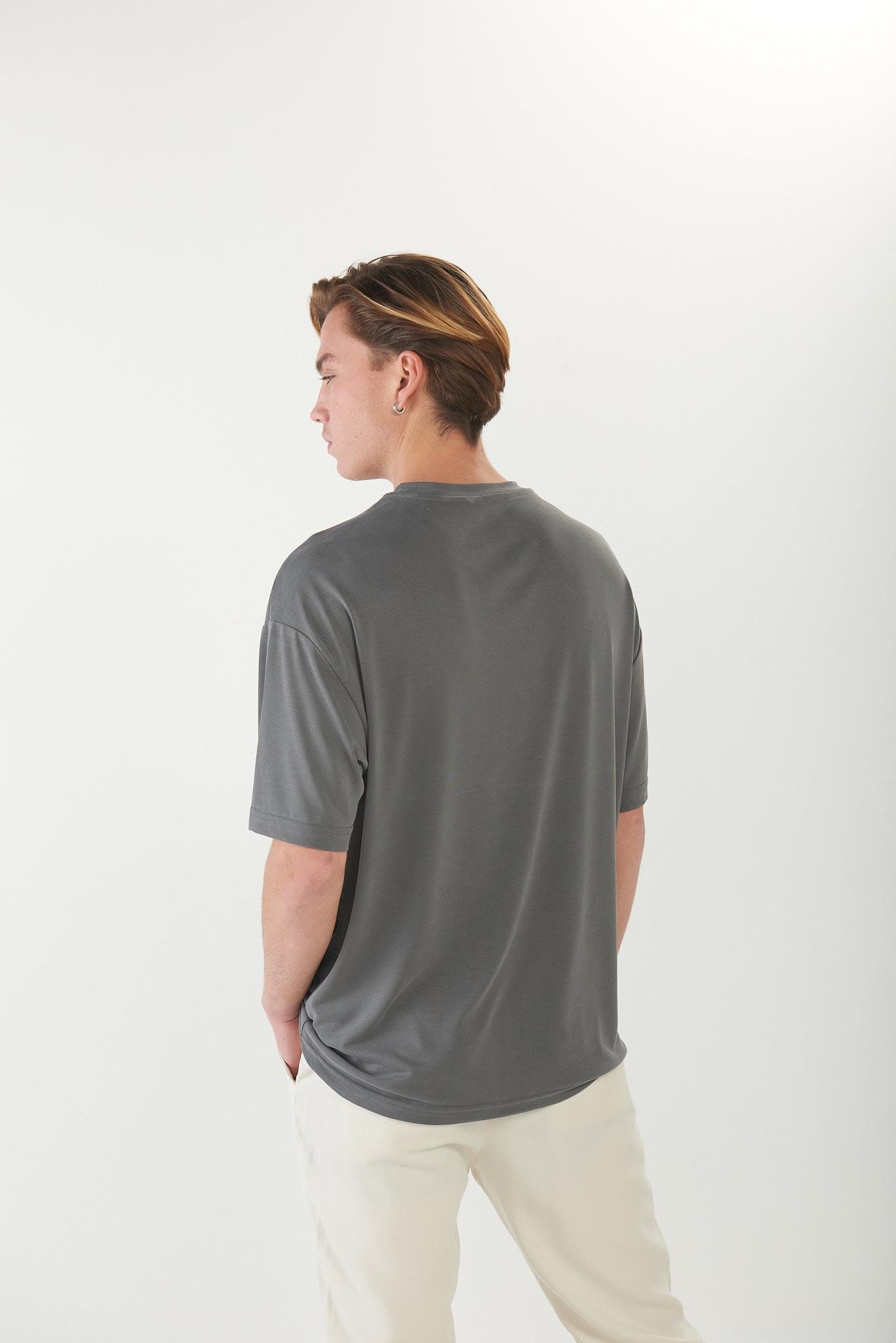 Bisiklet Yaka Düz Basic T-Shirt