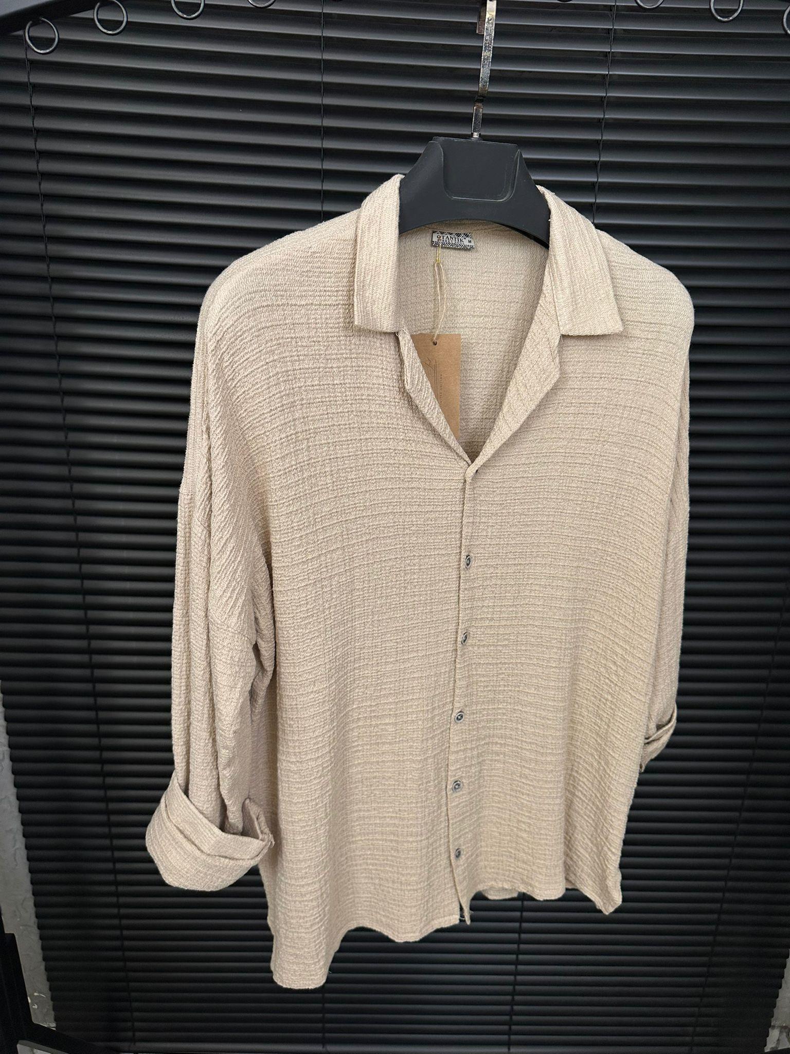Güpe Yakalı Gömlek