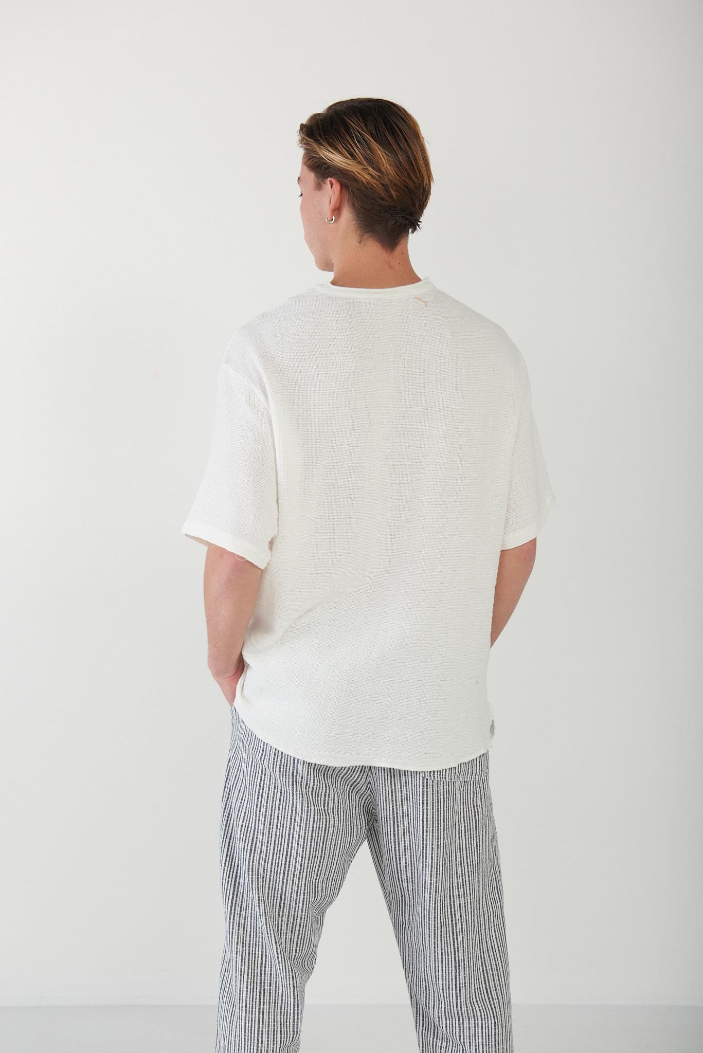 Kafes Örgülü Cep Detaylı Basic T-Shirt
