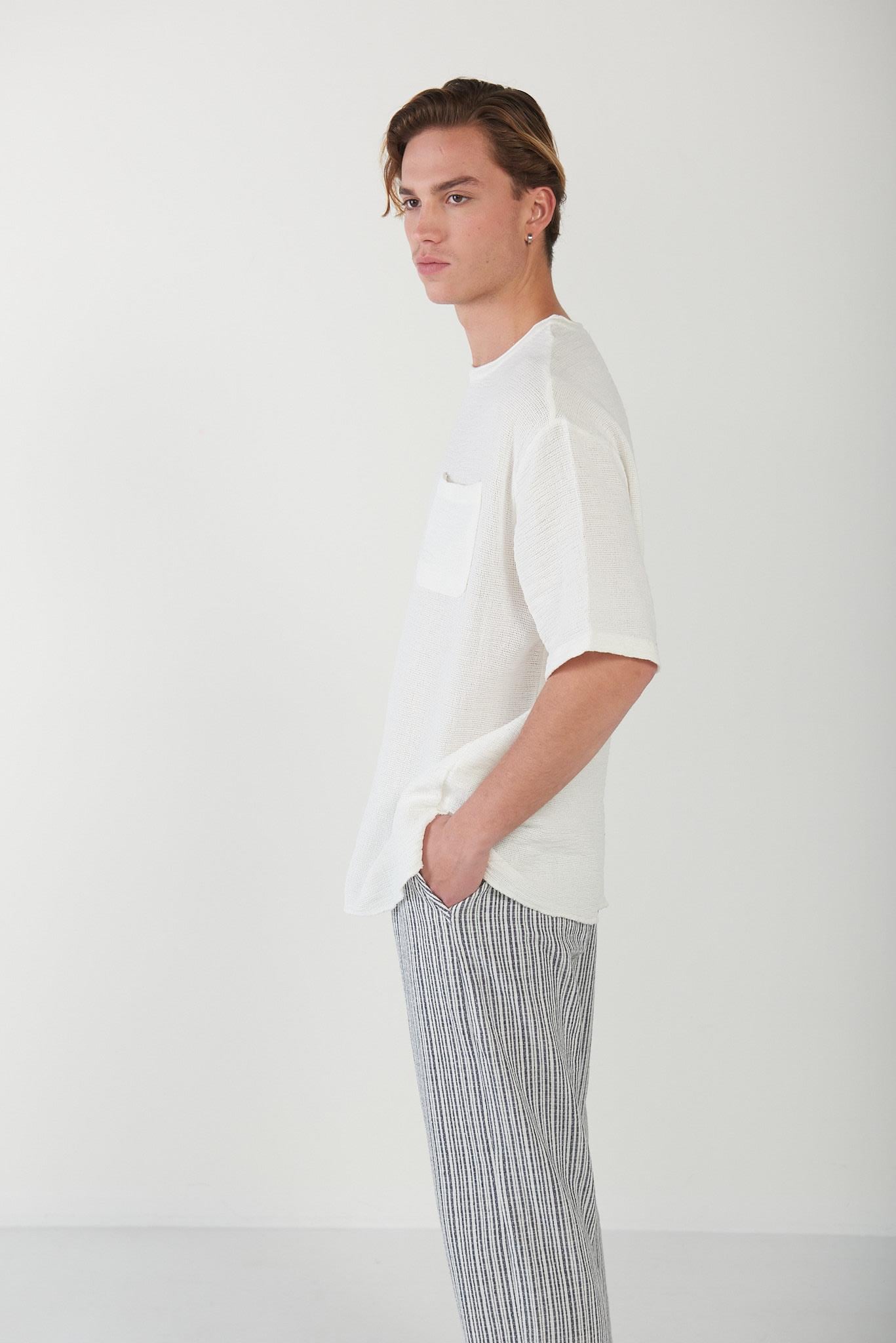 Kafes Örgülü Cep Detaylı Basic T-Shirt