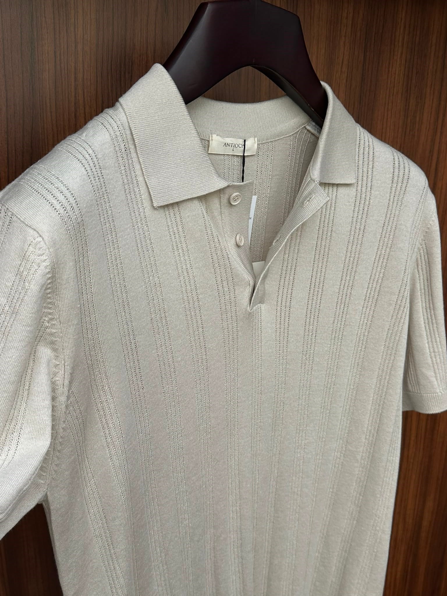 Nakış İşleme Detaylı Yakalı Triko T-Shirt