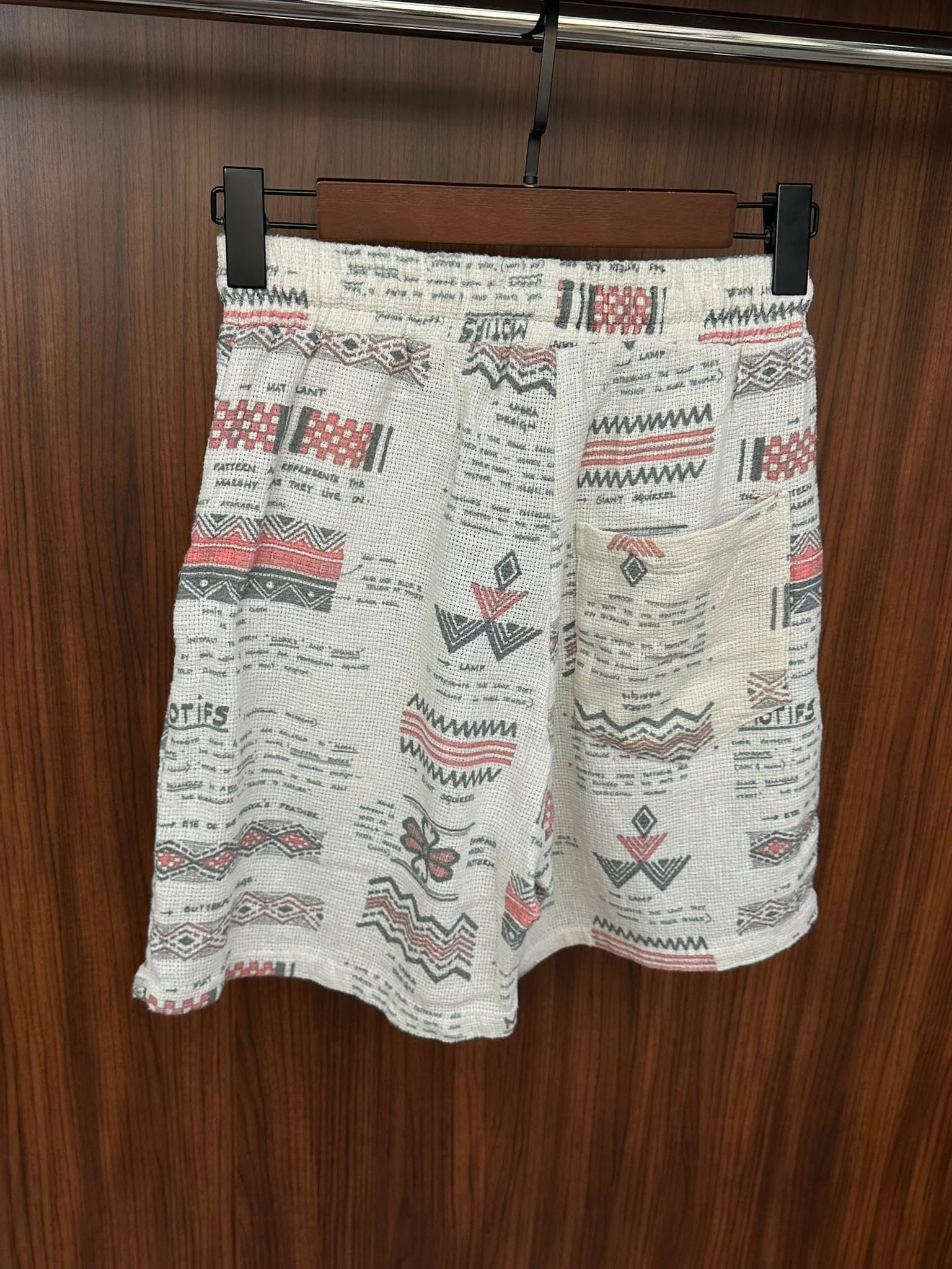 Nora Etnik Desenli Buldan Kafes Şort