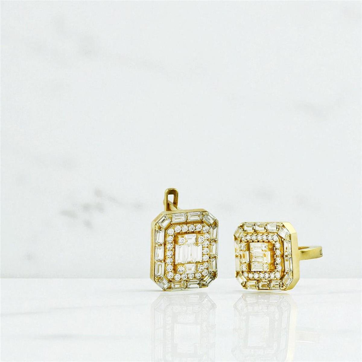 14 Ayar Altın Baget Küpe  -  0199749