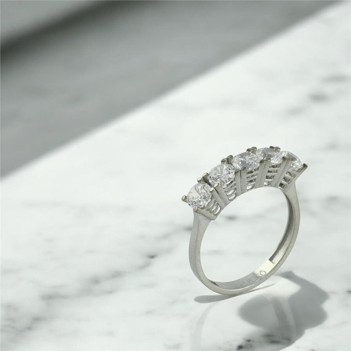 14 Ayar Altın Beştaş Yüzük  -  0202366