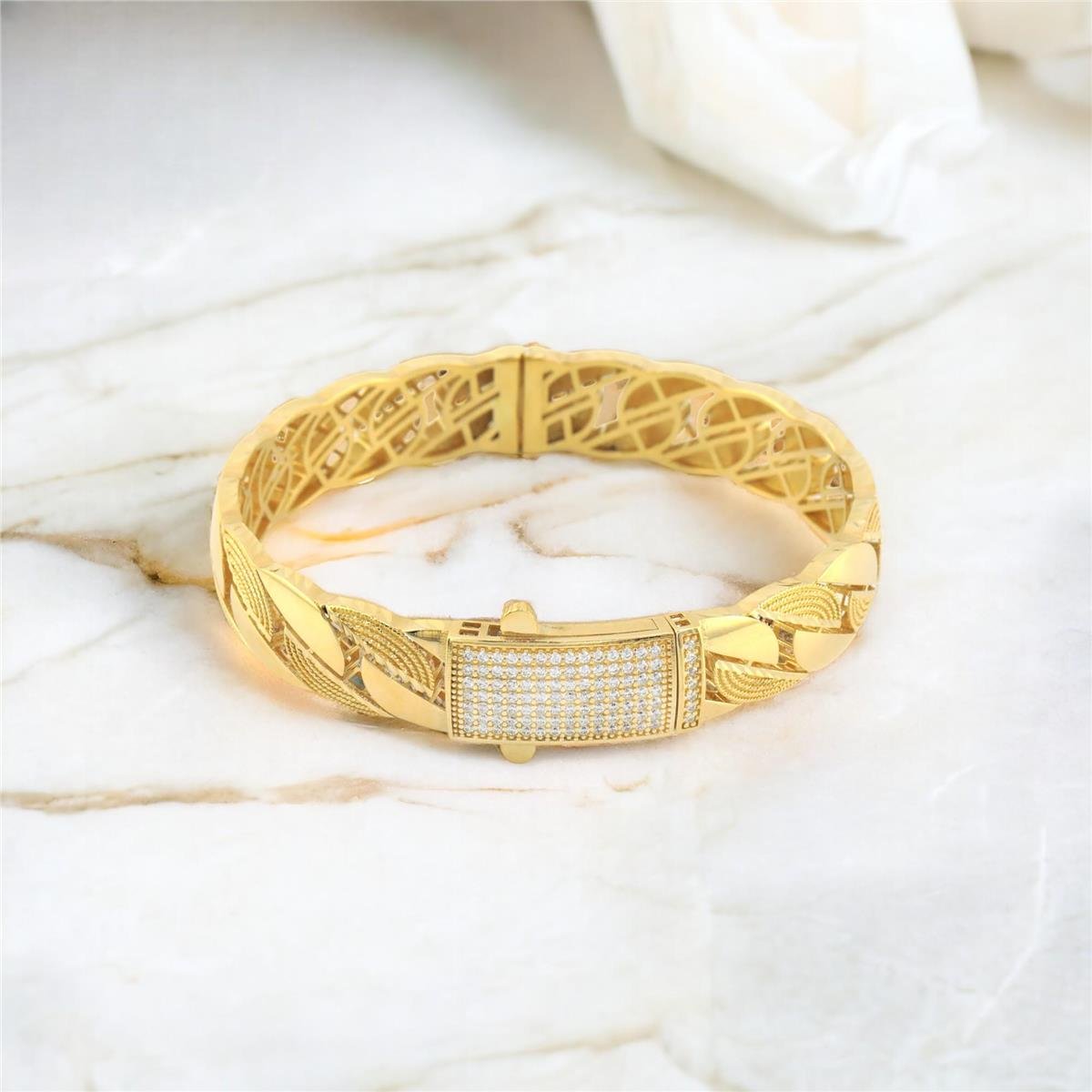 14 Ayar Altın Tasarım Bilezik  -  0180375