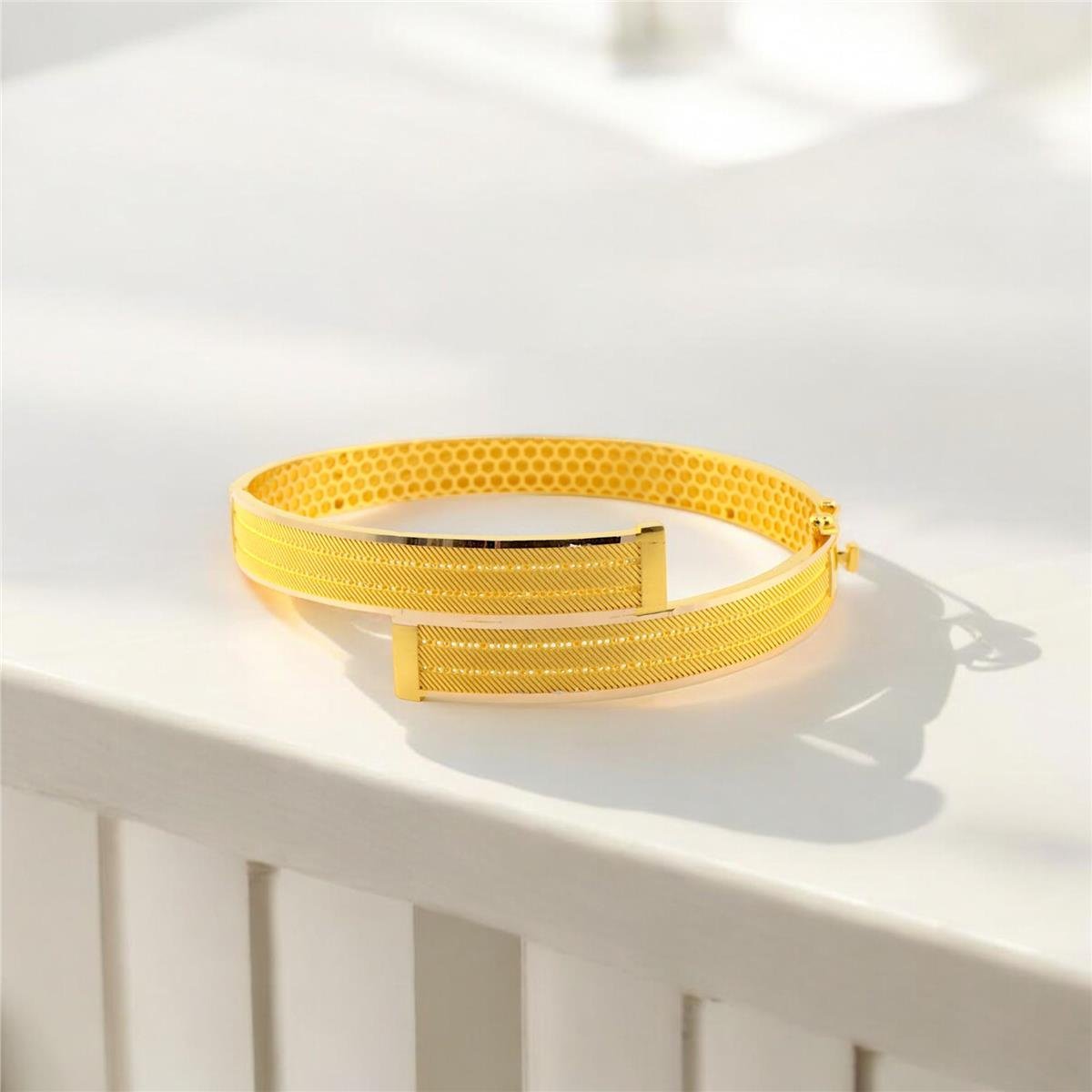 14 Ayar Altın Tasarım Bilezik  -  0180783