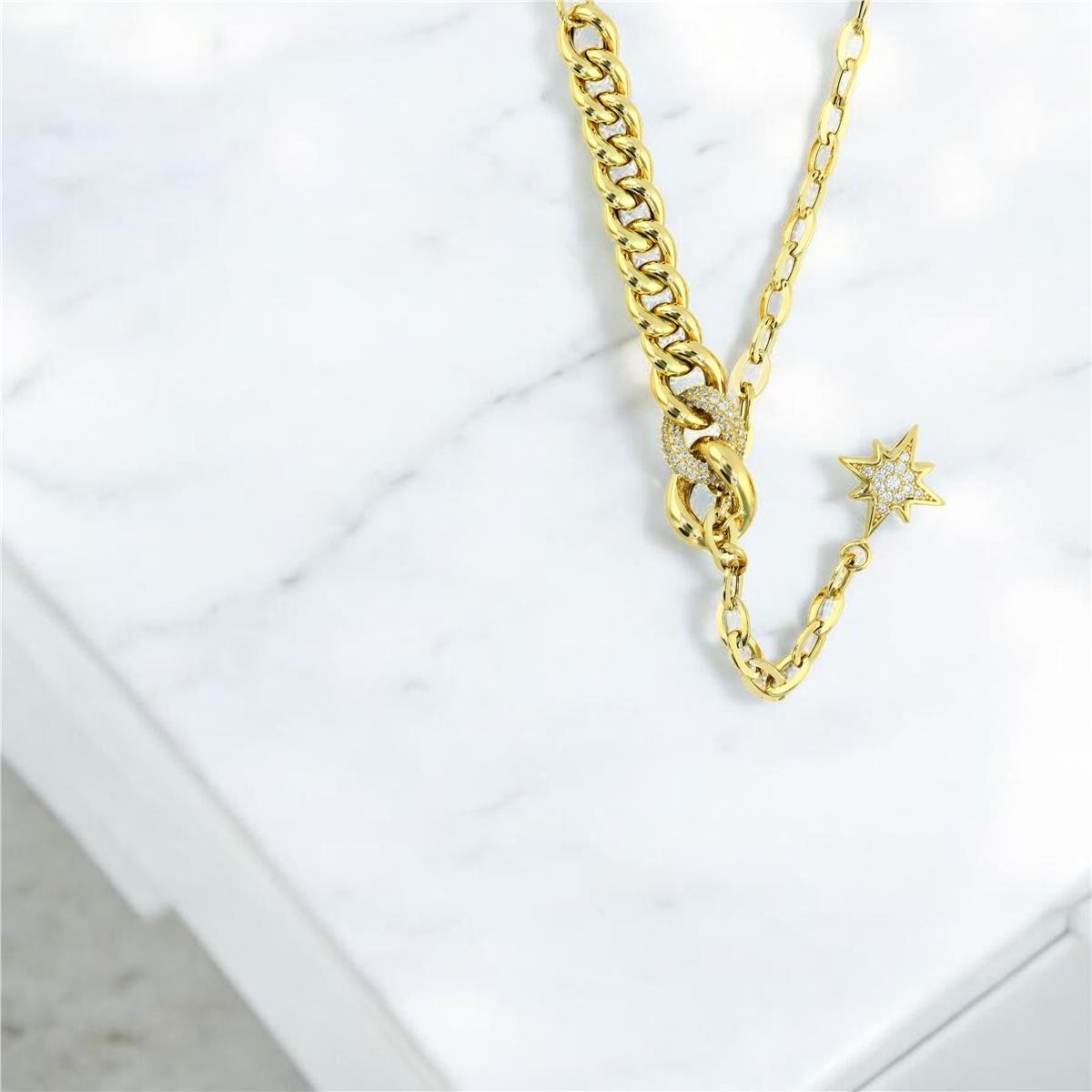 14 Ayar Altın Tasarım Kolye  -  0204229