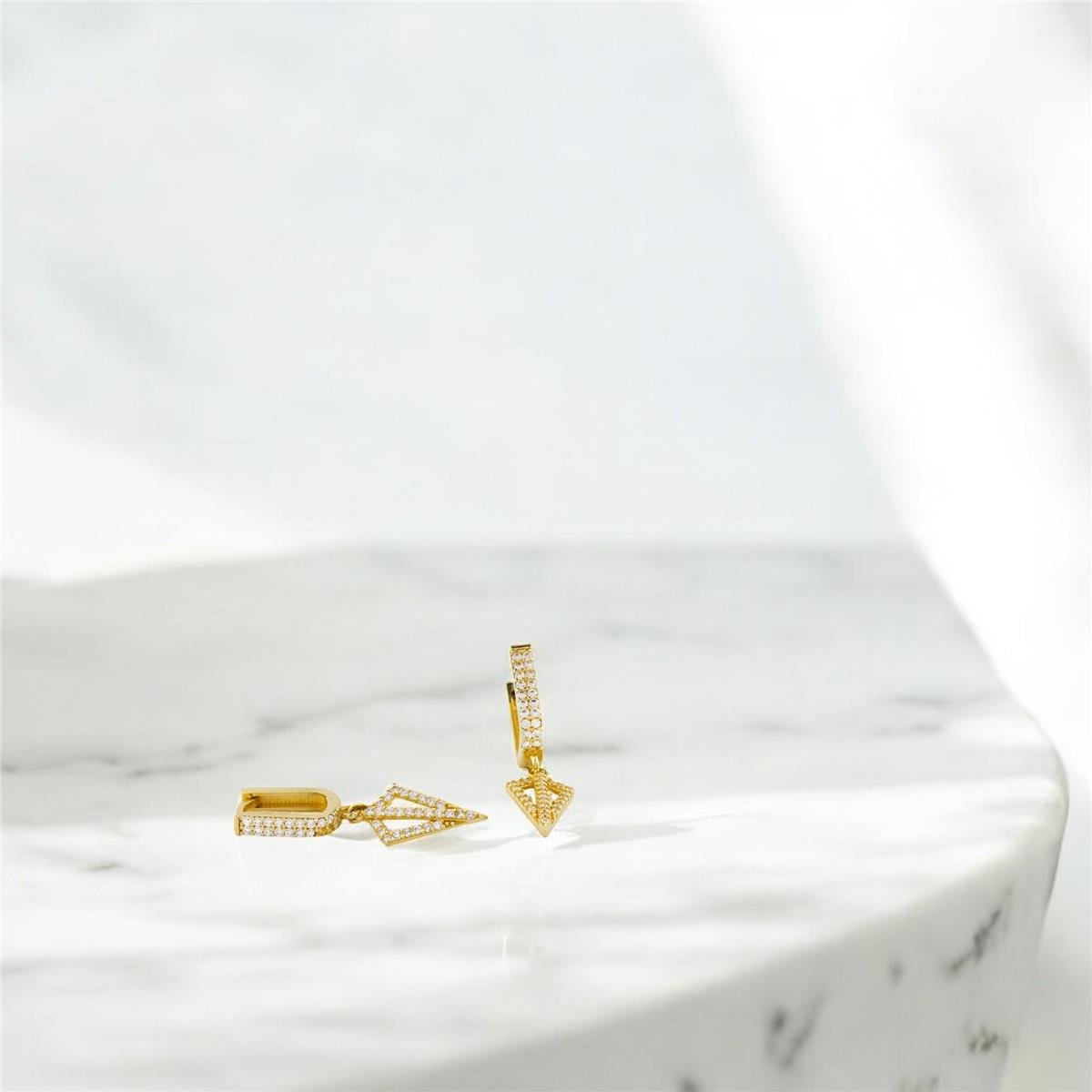 14 Ayar Altın Tasarım Küpe  -  0188092