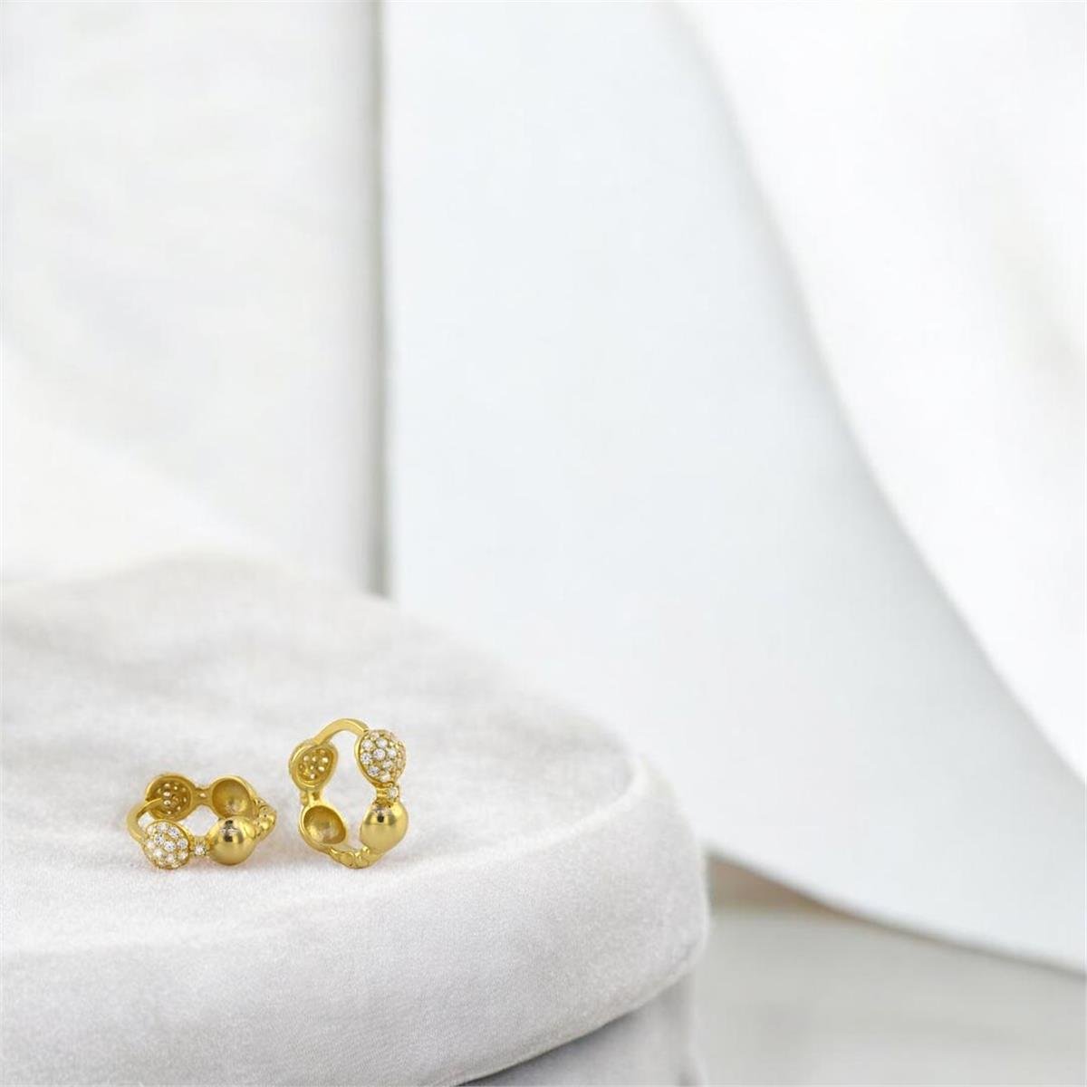 14 Ayar Altın Tasarım Küpe  -  0190694