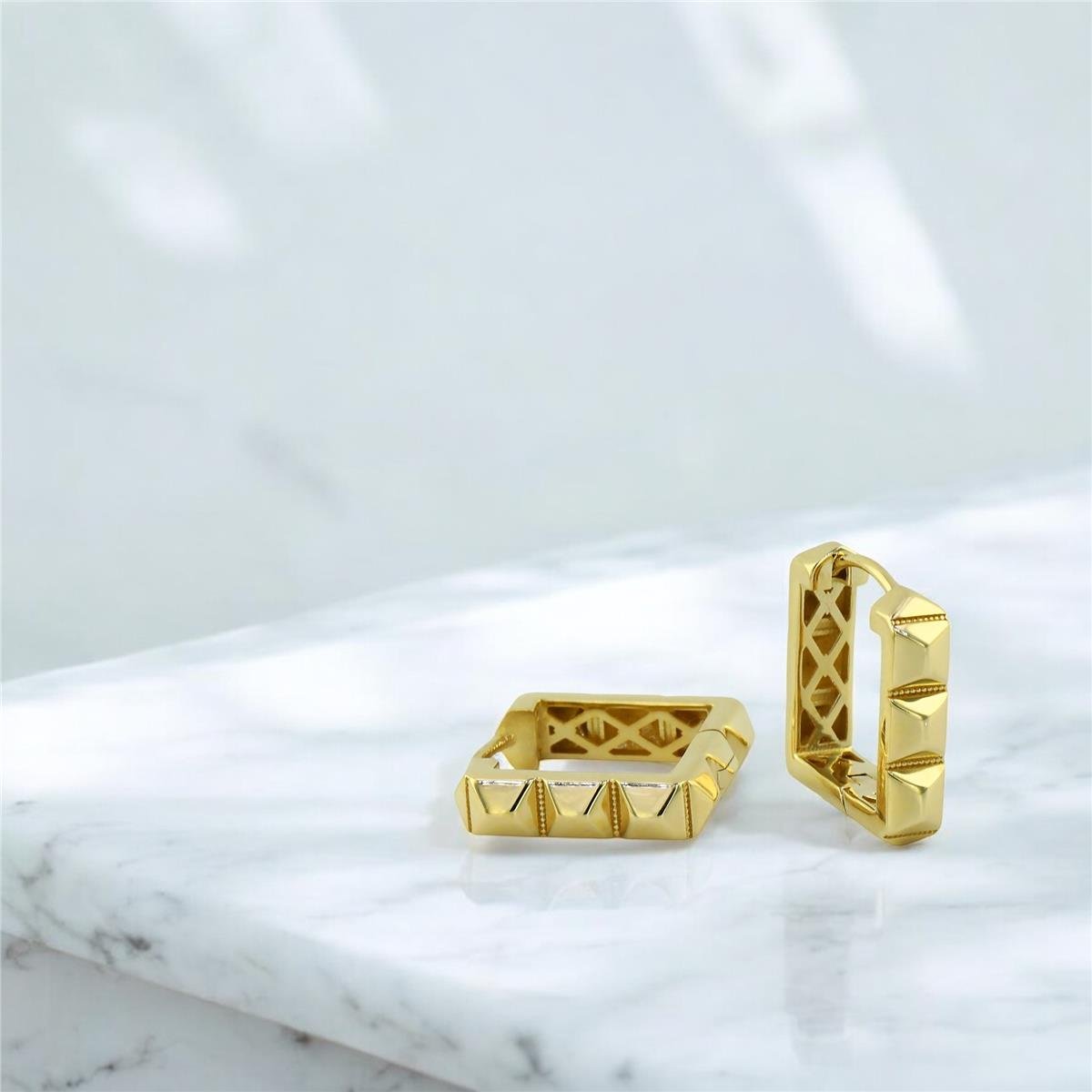 14 Ayar Altın Tasarım Küpe  -  0194696