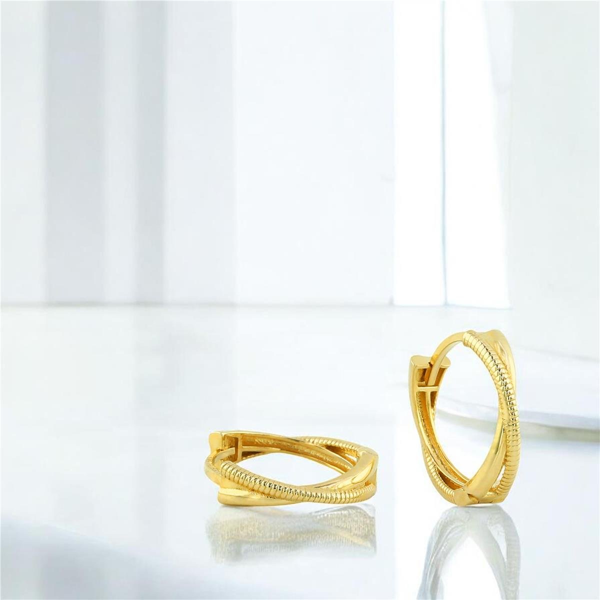 14 Ayar Altın Tasarım Küpe  -  0204007