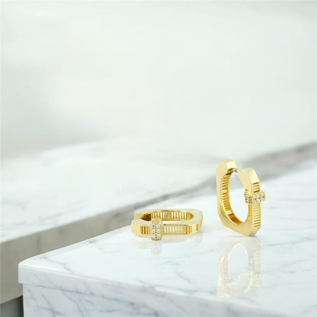 14 Ayar Altın Tasarım Küpe  -  0205248