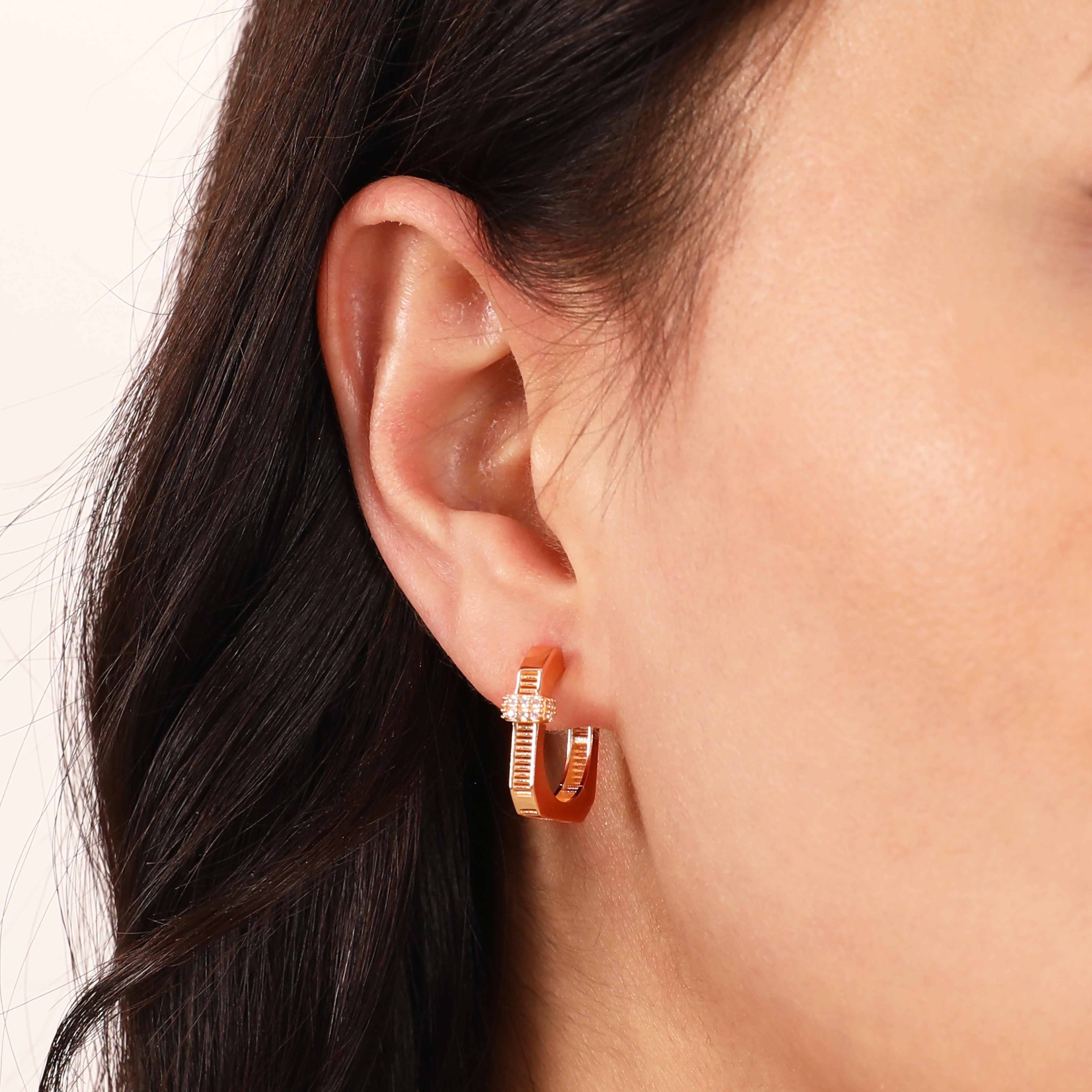 14 Ayar Altın Tasarım Küpe  -  0205248