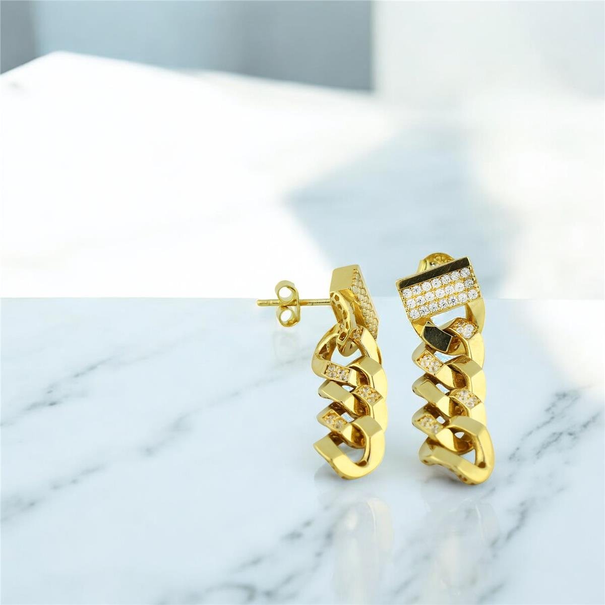 14 Ayar Altın Tasarım Küpe  -  F004666