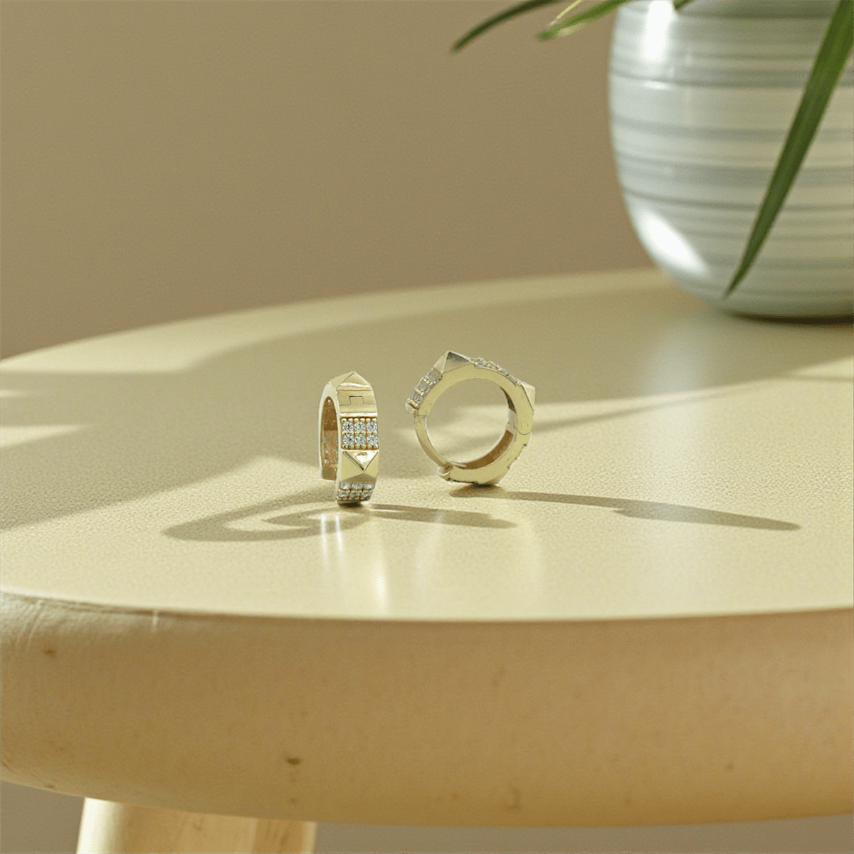 14 Ayar Altın Tasarım Küpe  -  K218348