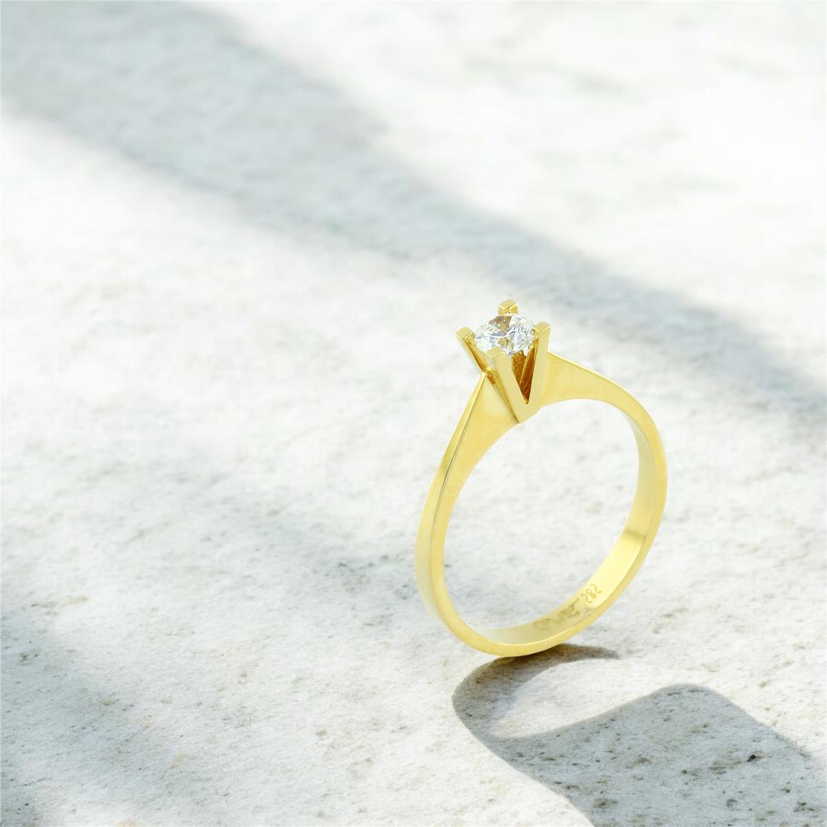 14 Ayar Altın Tektaş Yüzük  -  0198863