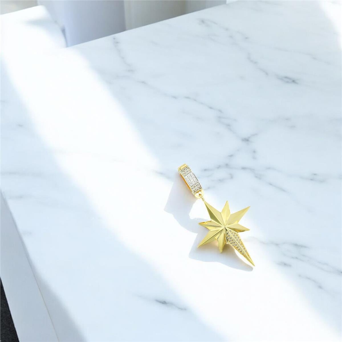 14 Ayar Altın Yıldızlı Kolye Ucu  -  0205256