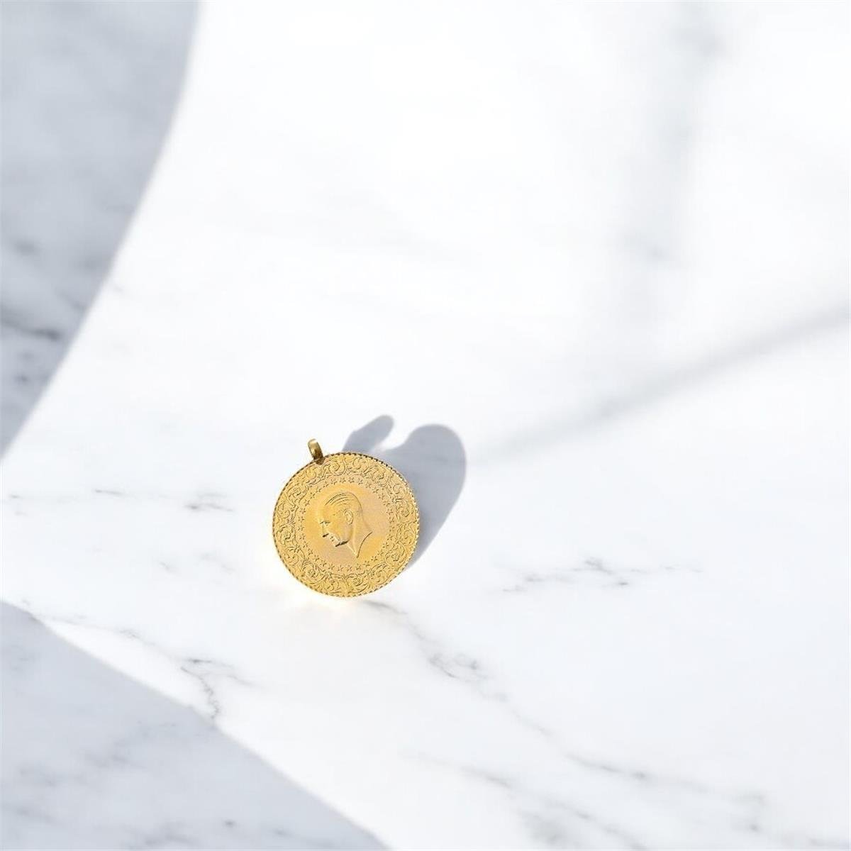 Yeni Tarihli Çeyrek Altın