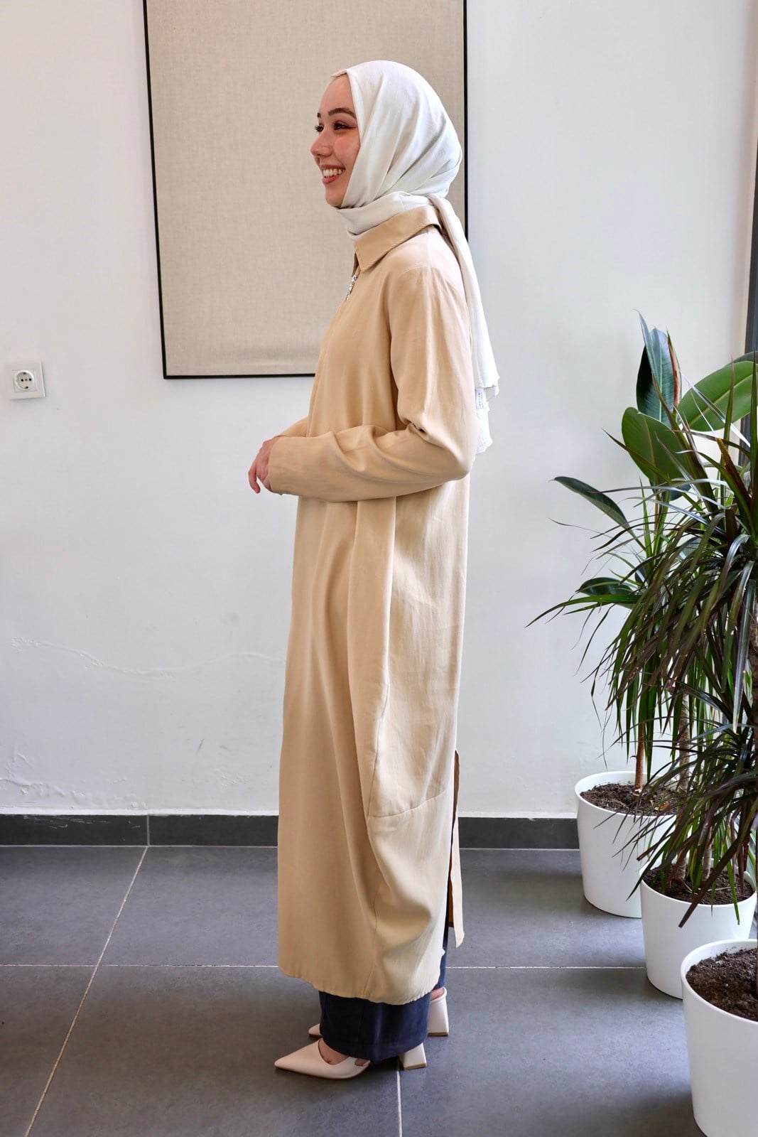 Giy Çık Kap Model Yırtmaç Detay - Camel