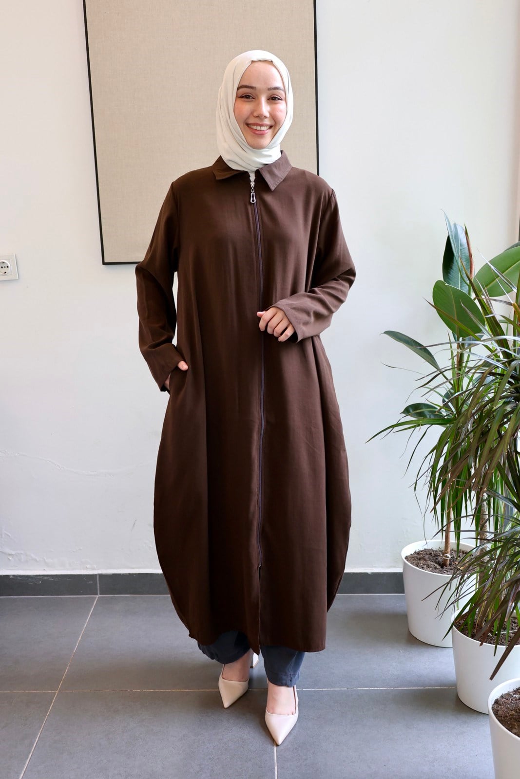 Giy Çık Kap Model Yırtmaç Detay - Kahve