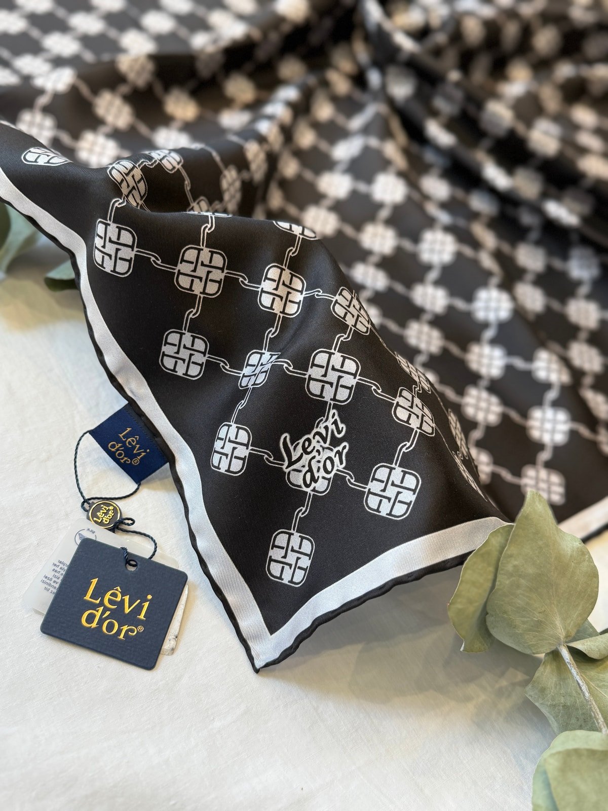 Levidor Twill İpek Eşarp - Siyah