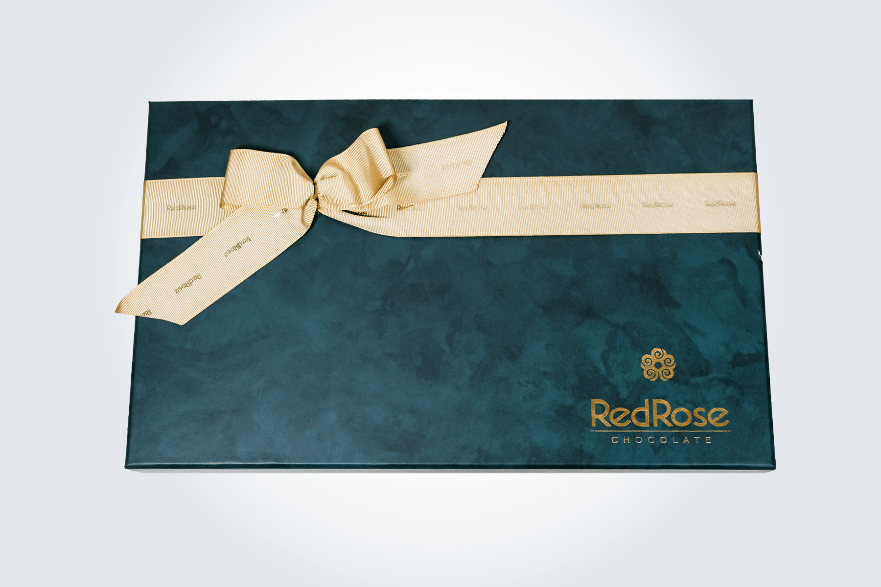 RedRose Gift Box Chocolate – 680g