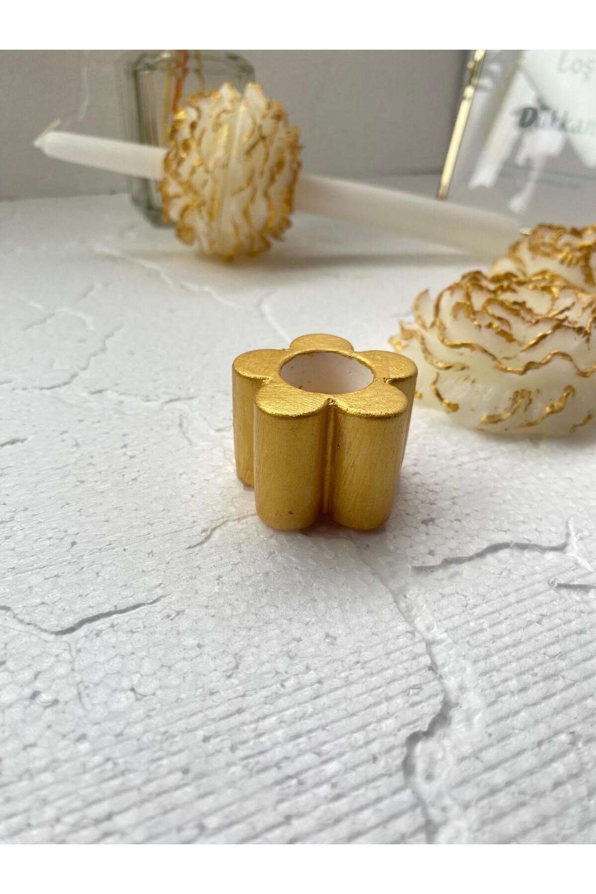 1 Adet Gold Geçişli Şakayıklı Şamdan Mumu ve Şamdanlık Dahil Set