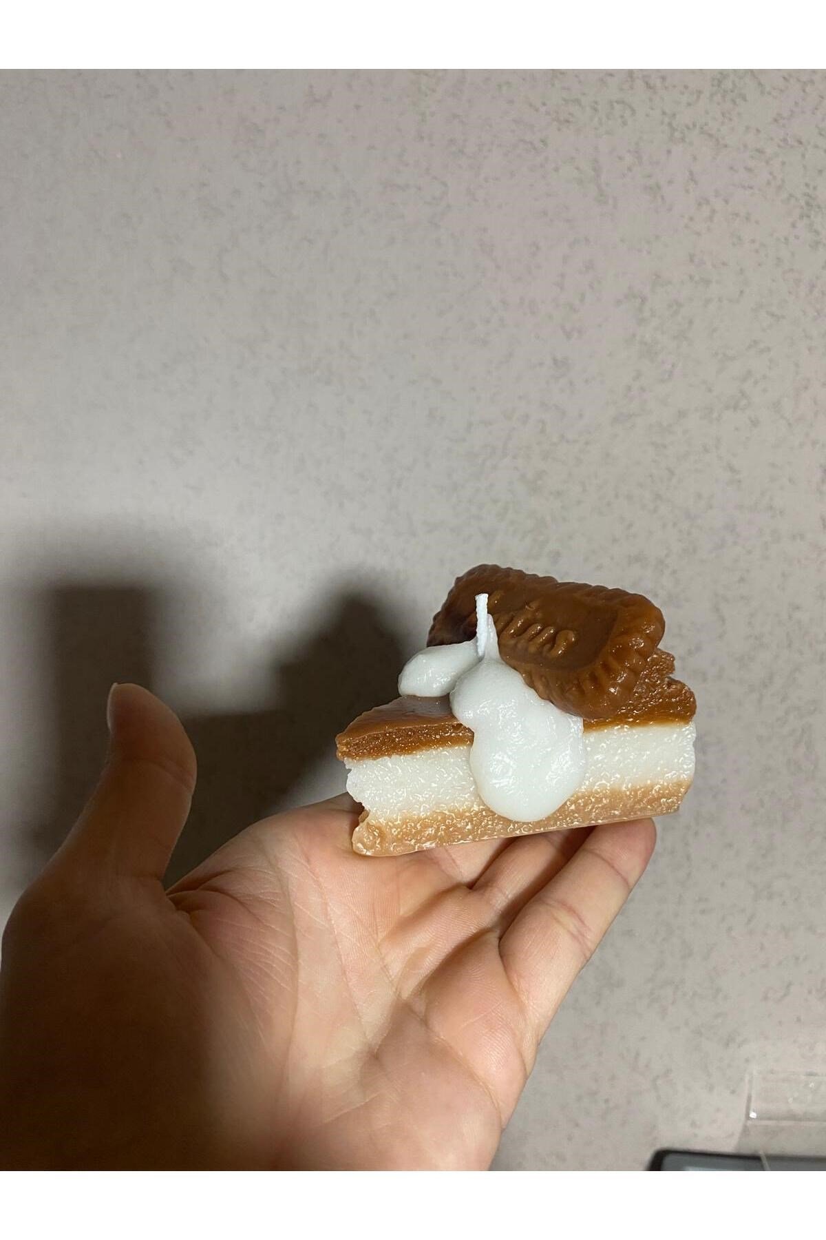 1 Adet Lotus Konsepli Çizkek Cheesecake Candle