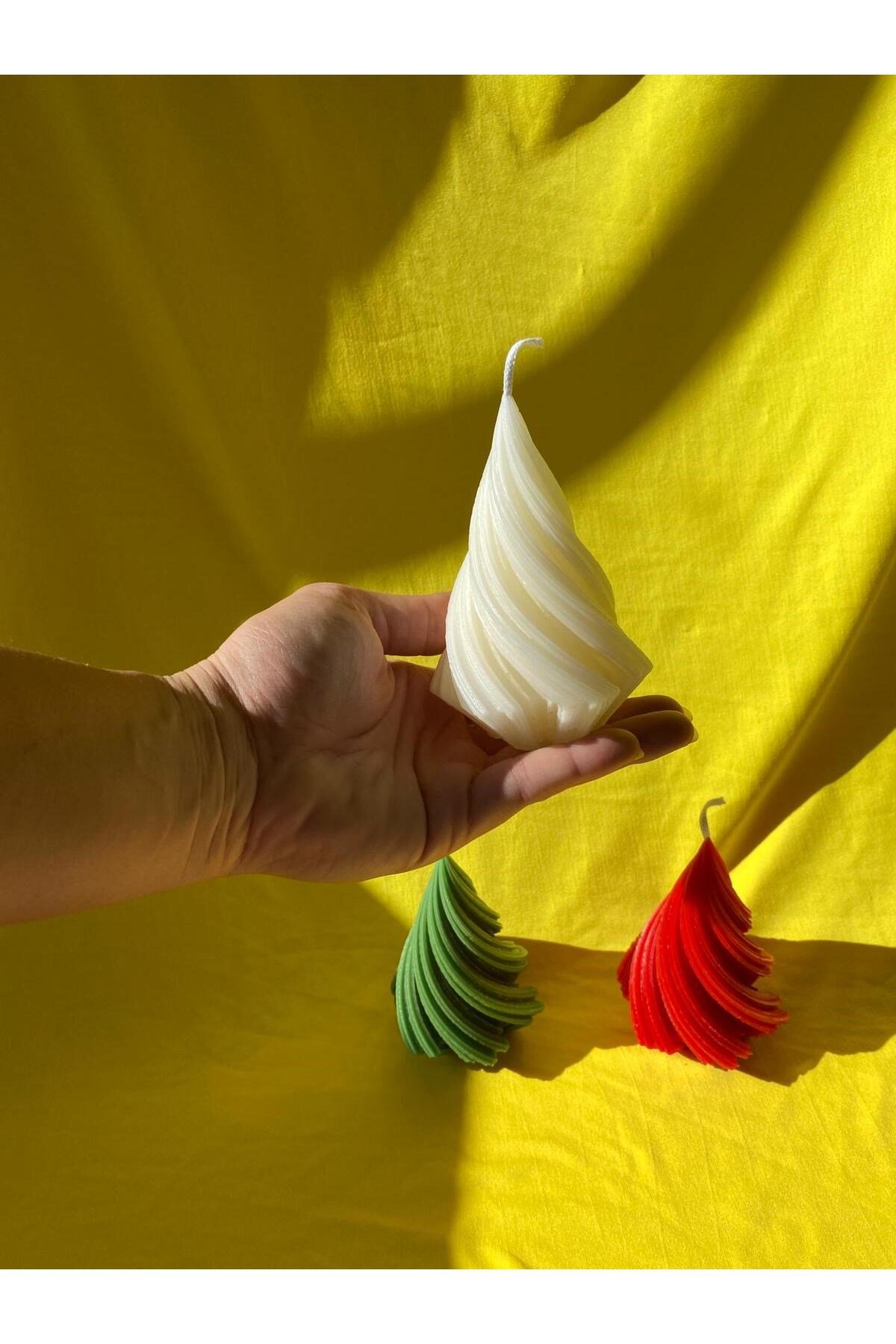 3 lü Spiral Dekoratif Dönence Yılbaşı Mum Seti Beyaz-Kırmızı-Yeşil