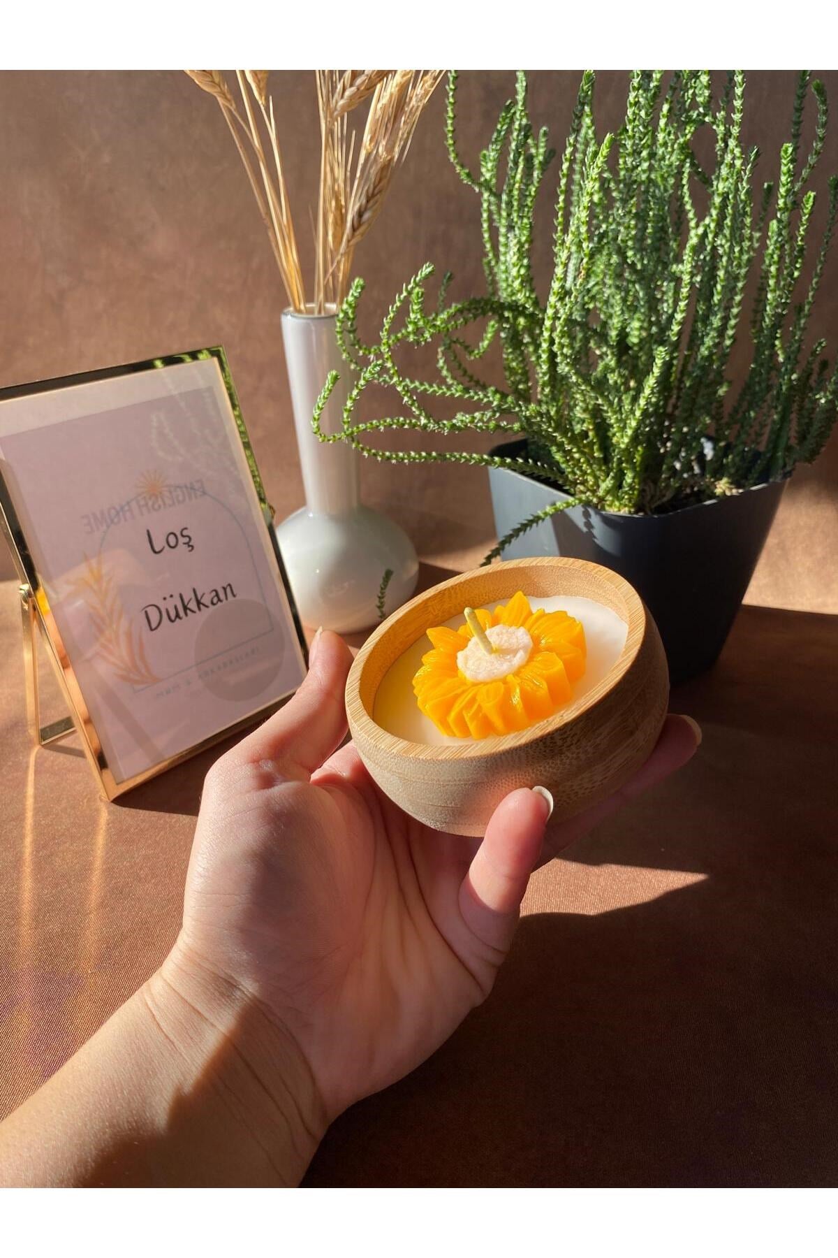 Ahşap Kasede Ayçiçeği Temalı Dekoratif Aromaterapi Kokulu Mum