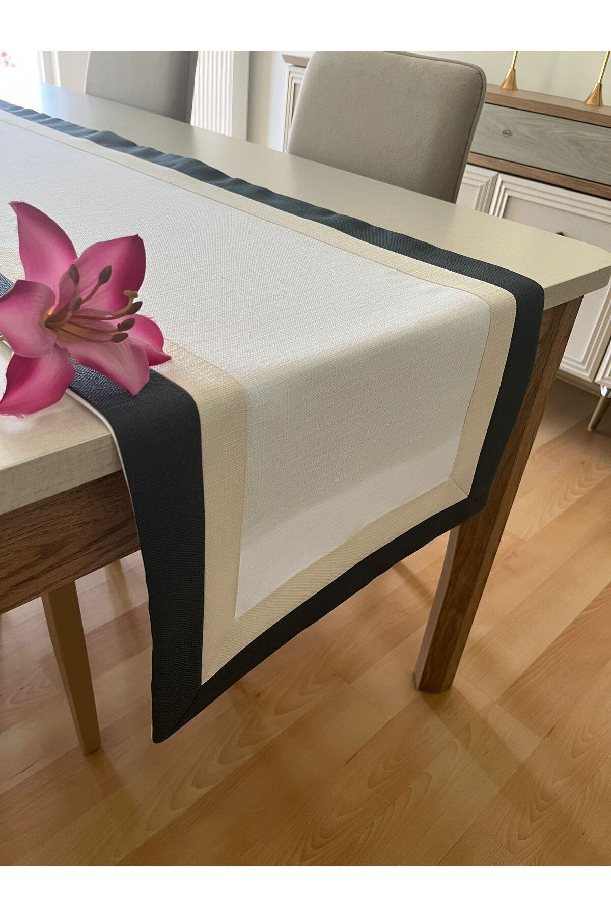 Çerçeve Detaylı Dertsiz Assos Modern Runner 45x150cm Swan