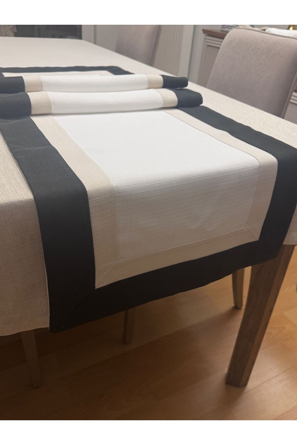 Çerçeve Detaylı Dertsiz Assos Modern Runner 45x150cm Swan