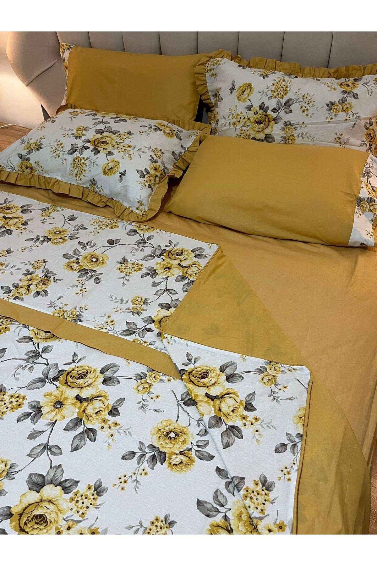 Çiçekli Çift Taraflı %100 Pamuk Çift Kişilik Nevresim Takımı 4 Parça Set - Hardal