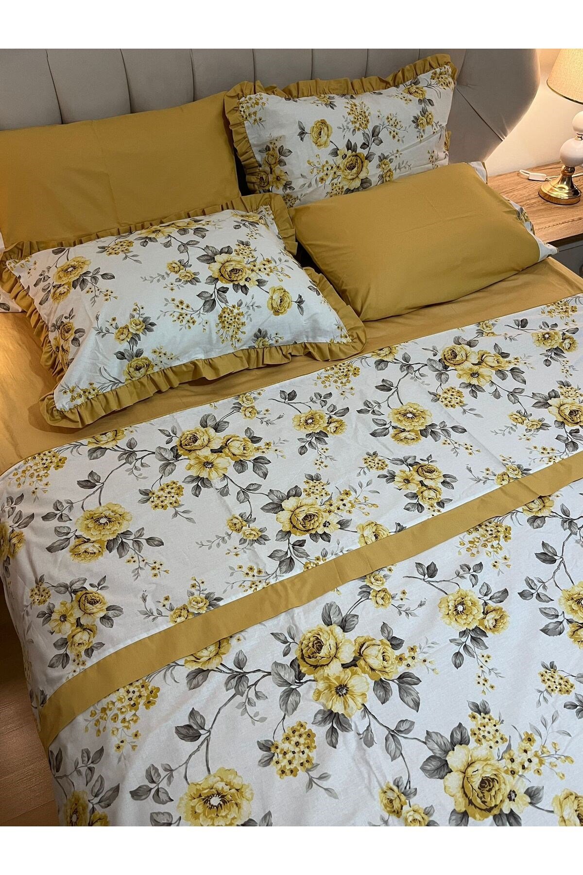 Çiçekli Çift Taraflı %100 Pamuk Çift Kişilik Nevresim Takımı 4 Parça Set - Hardal