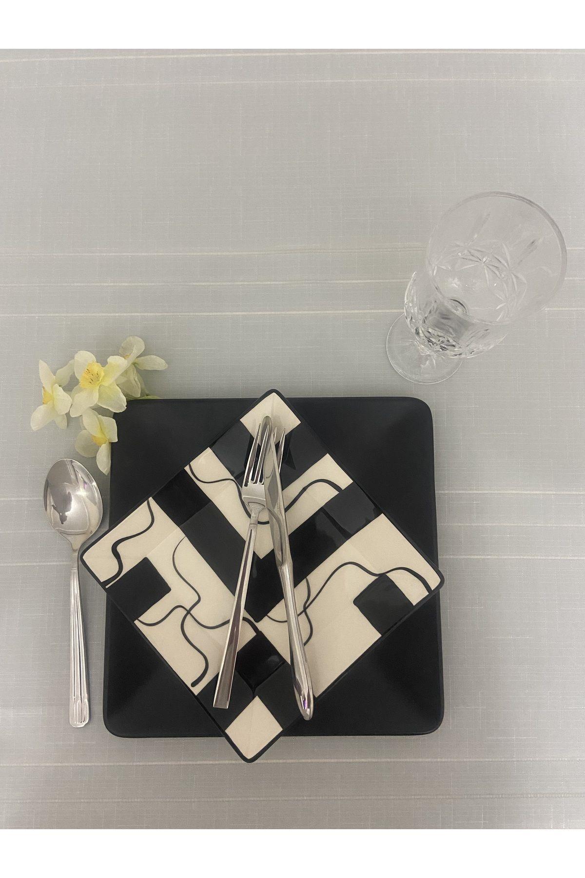 Dertsiz Masa Örtüsü Elegans