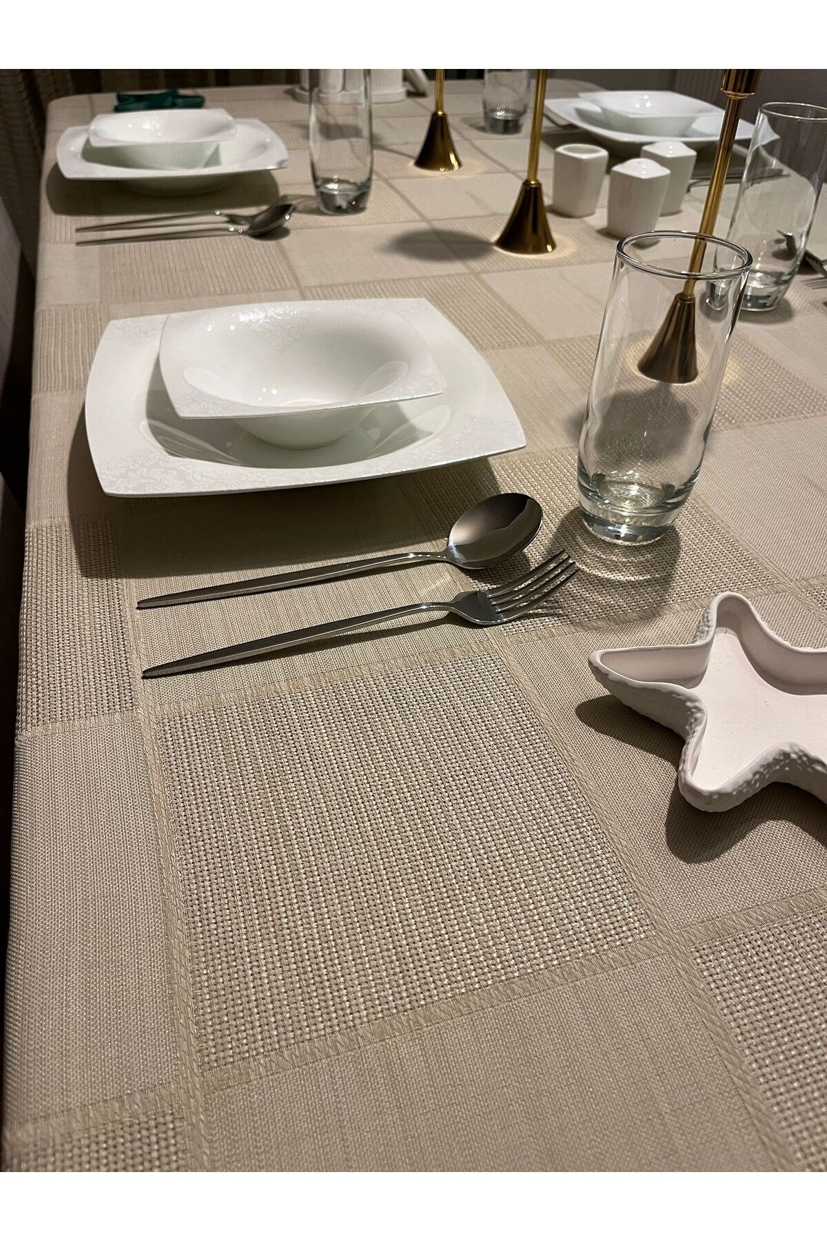 Dertsiz Masa Örtüsü Kapuçino
