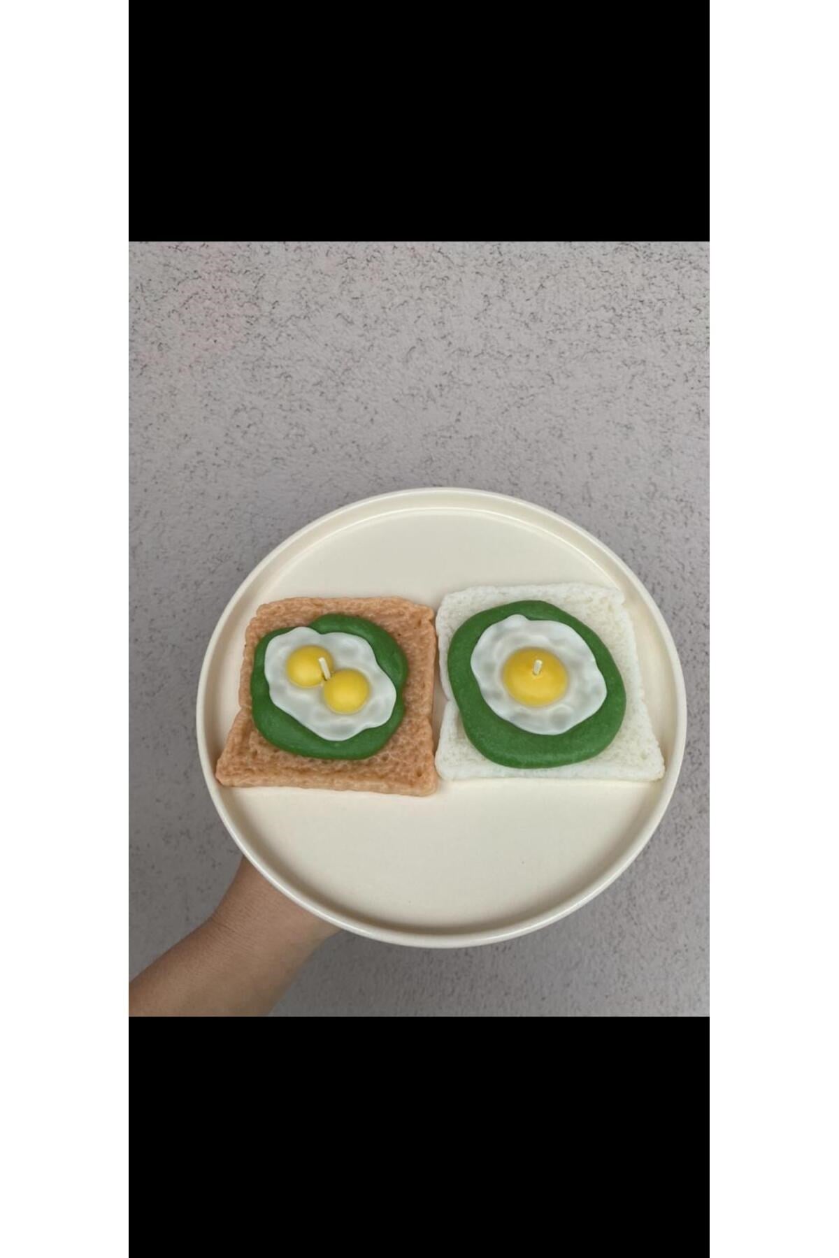 Ekmek Dilimi Temalı Avokado Ve Yumurtalı Gerçekçi Sağlıklı Diyet Mum