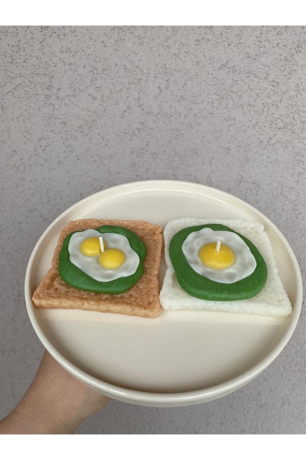 Ekmek Dilimi Temalı Avokado Ve Yumurtalı Gerçekçi Sağlıklı Diyet Mum