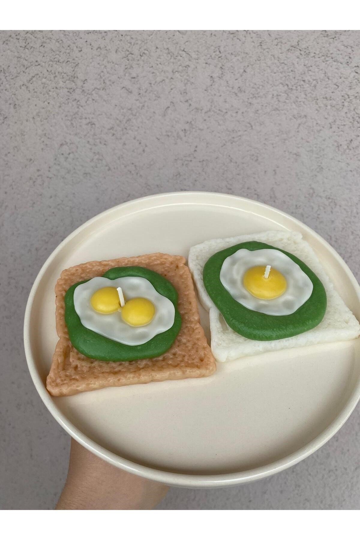 Ekmek Dilimi Temalı Avokado Ve Yumurtalı Gerçekçi Sağlıklı Diyet Mum