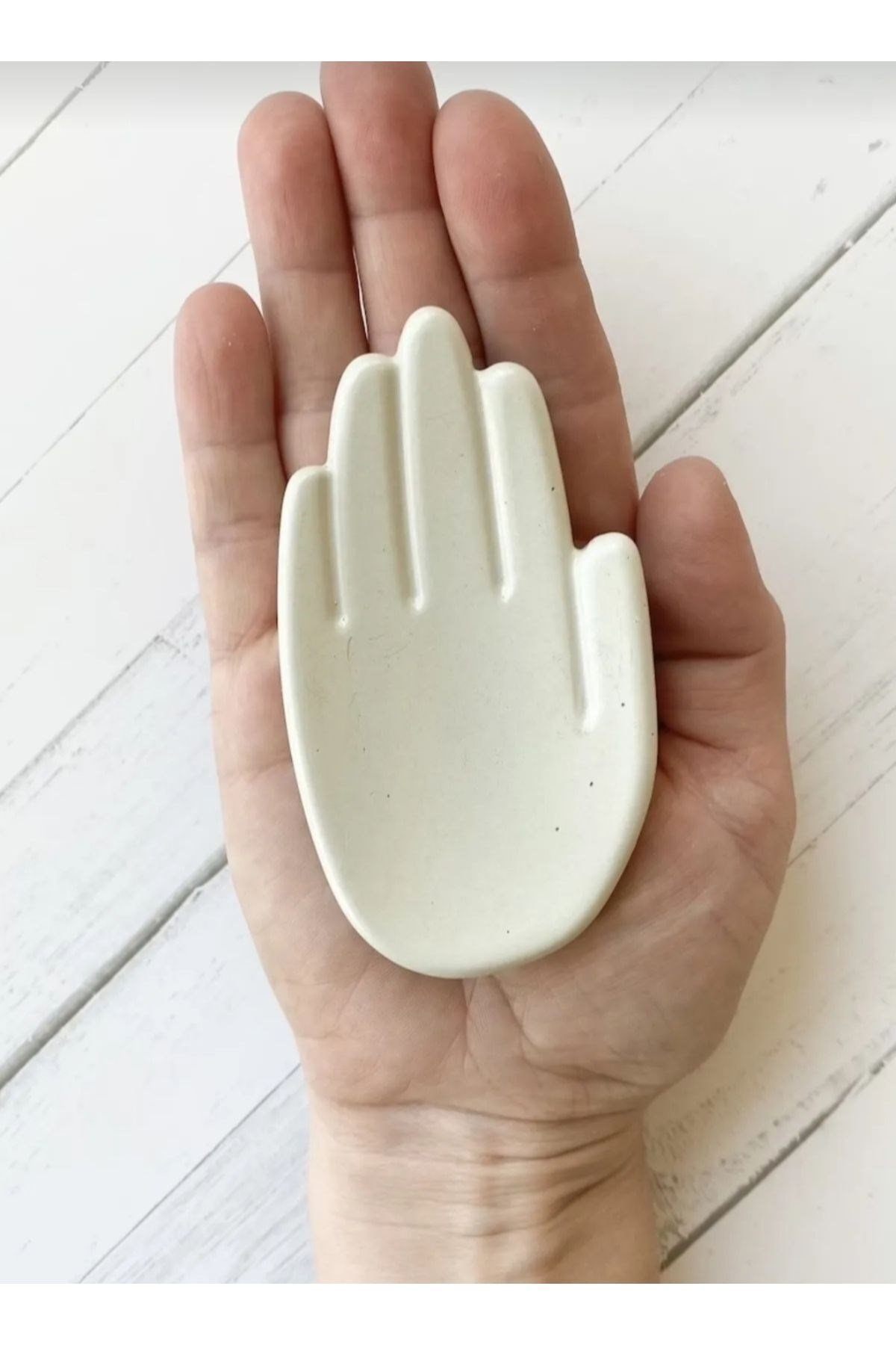 El Şeklinde Dekoratif Mini Takı Tabağı 9 cm  ( Beton )