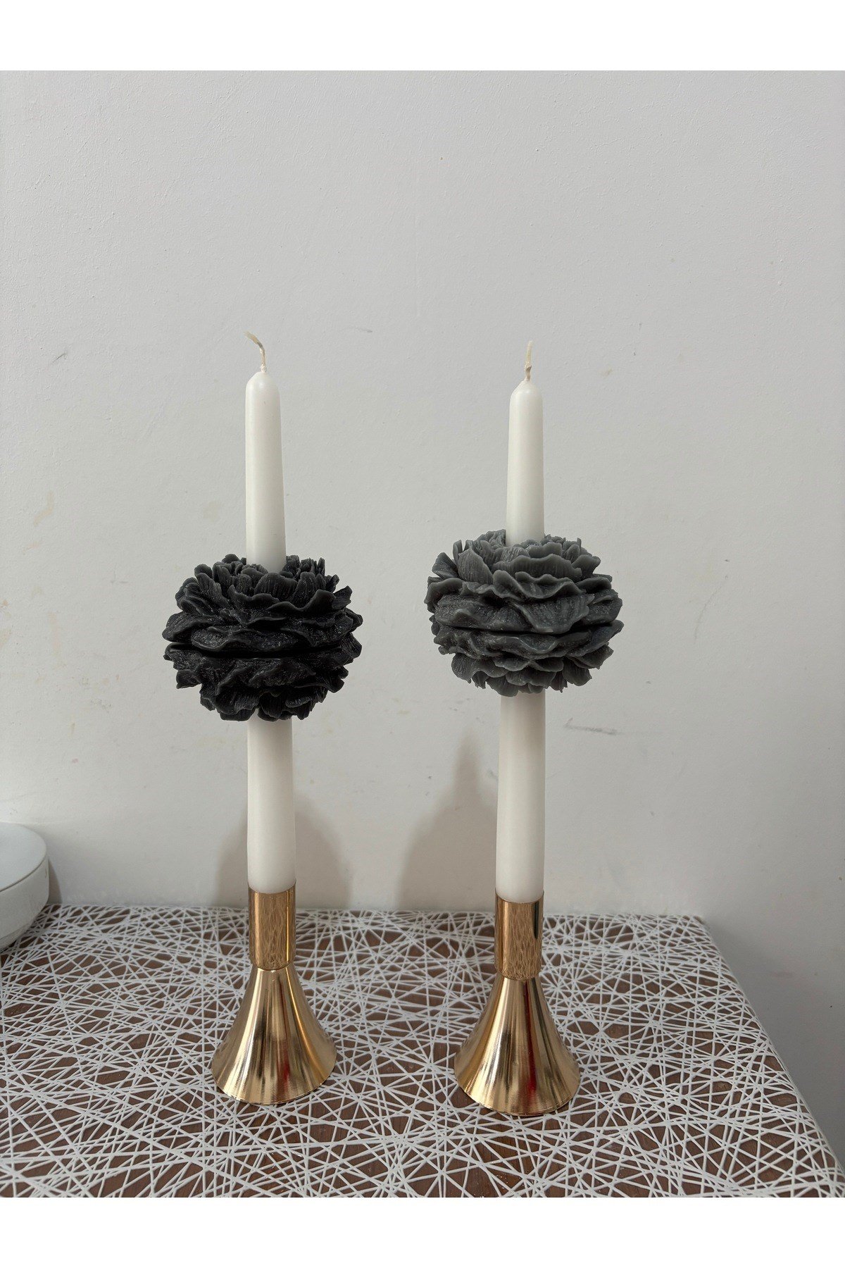 Gri Tonlu 3 Adet Şakayıklı Şamdan Mumu (sadece mum) (altlıklar dahil değil)