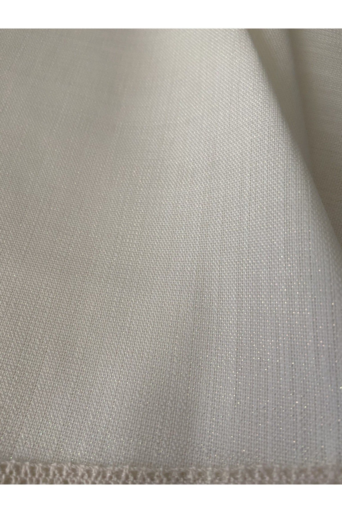 Keten Dokulu Yuvarlak Simli Masa Örtüsü Krem 160Cm