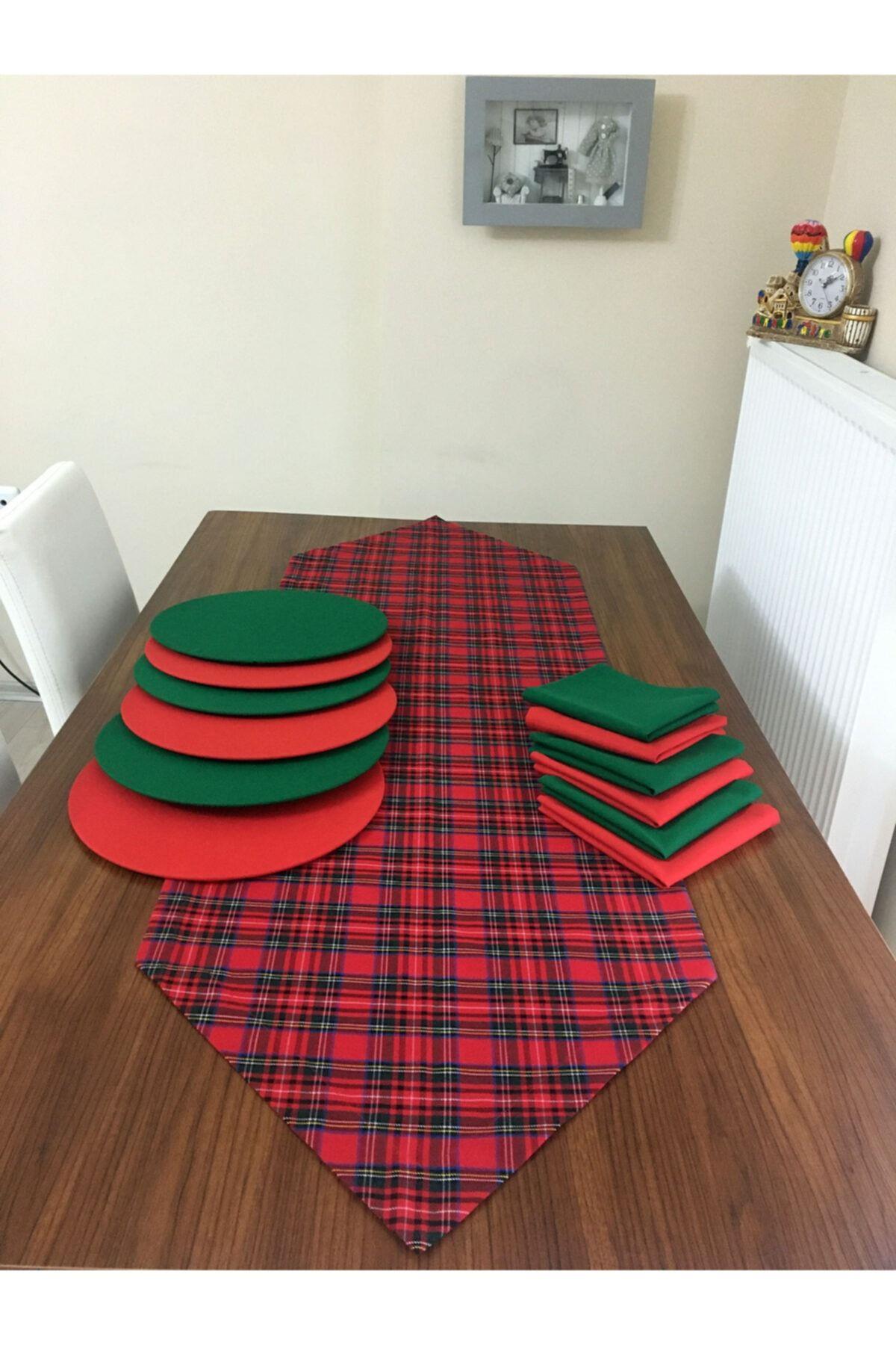Kırmızı Yılbaşı Ekose Desenli Runner & Yeşil Ve Kırmızı Supla & Servis Peçetesi 6 Kişilik
