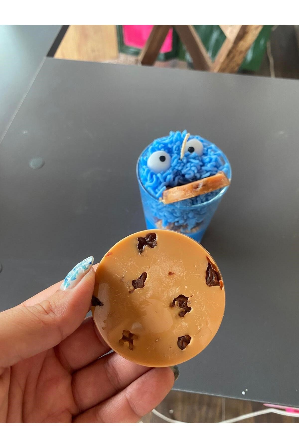 Kurabiye Canavarı - Cookie Moonster Konseptli Kokulu Mum